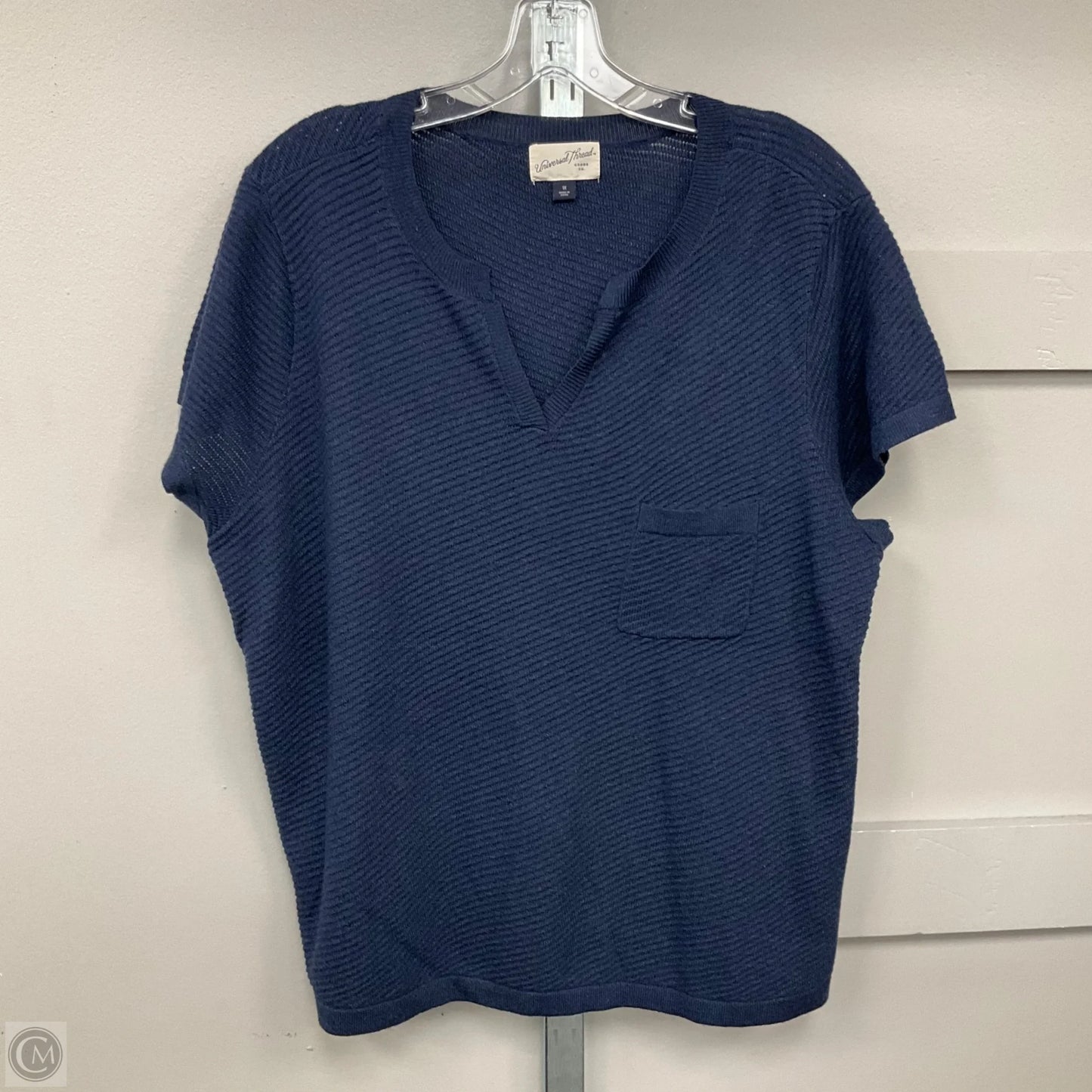 Top Short Sleeve By Universal Thread In Navy, Size: 1x