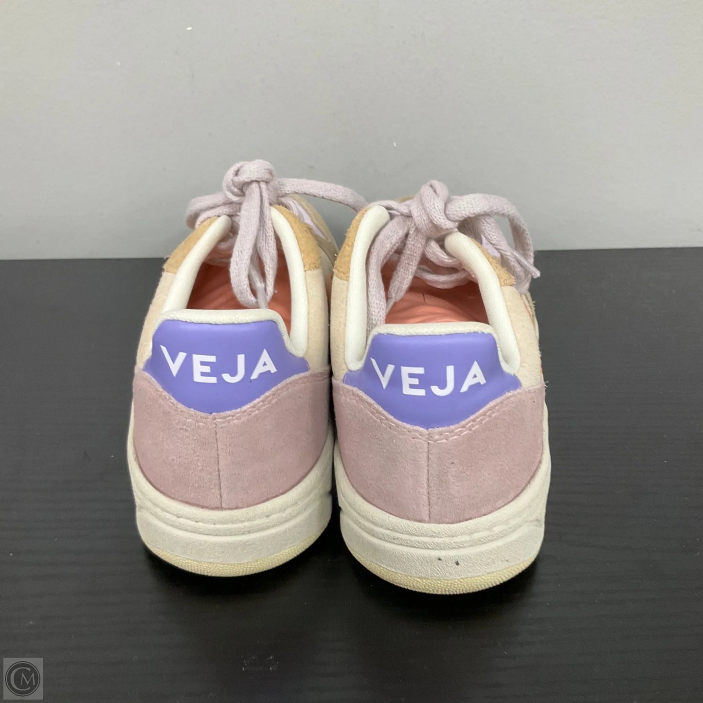 Shoes Sneakers By Veja In Multi-colored, Size: 5