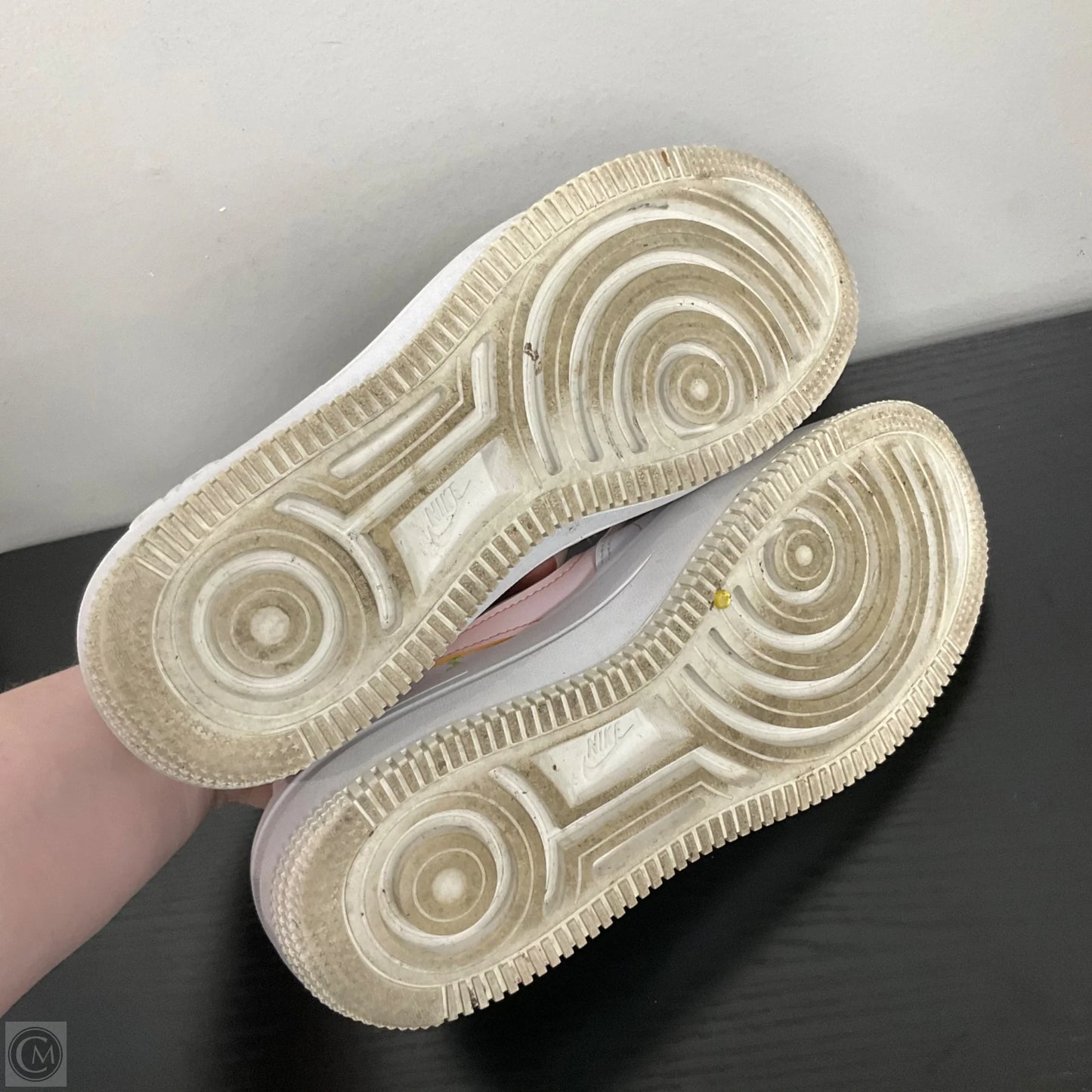 Shoes Athletic By Nike In White, Size: 8