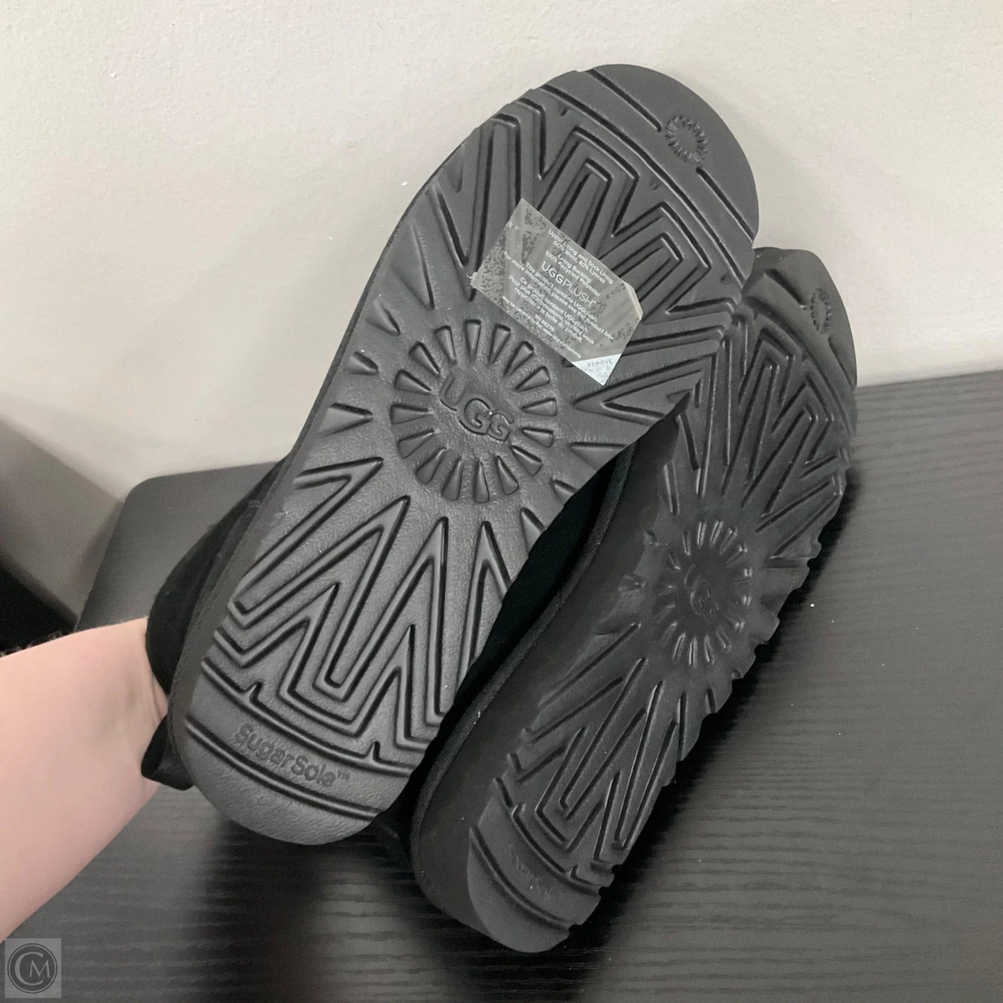 Boots Designer By Ugg In Black, Size: 9