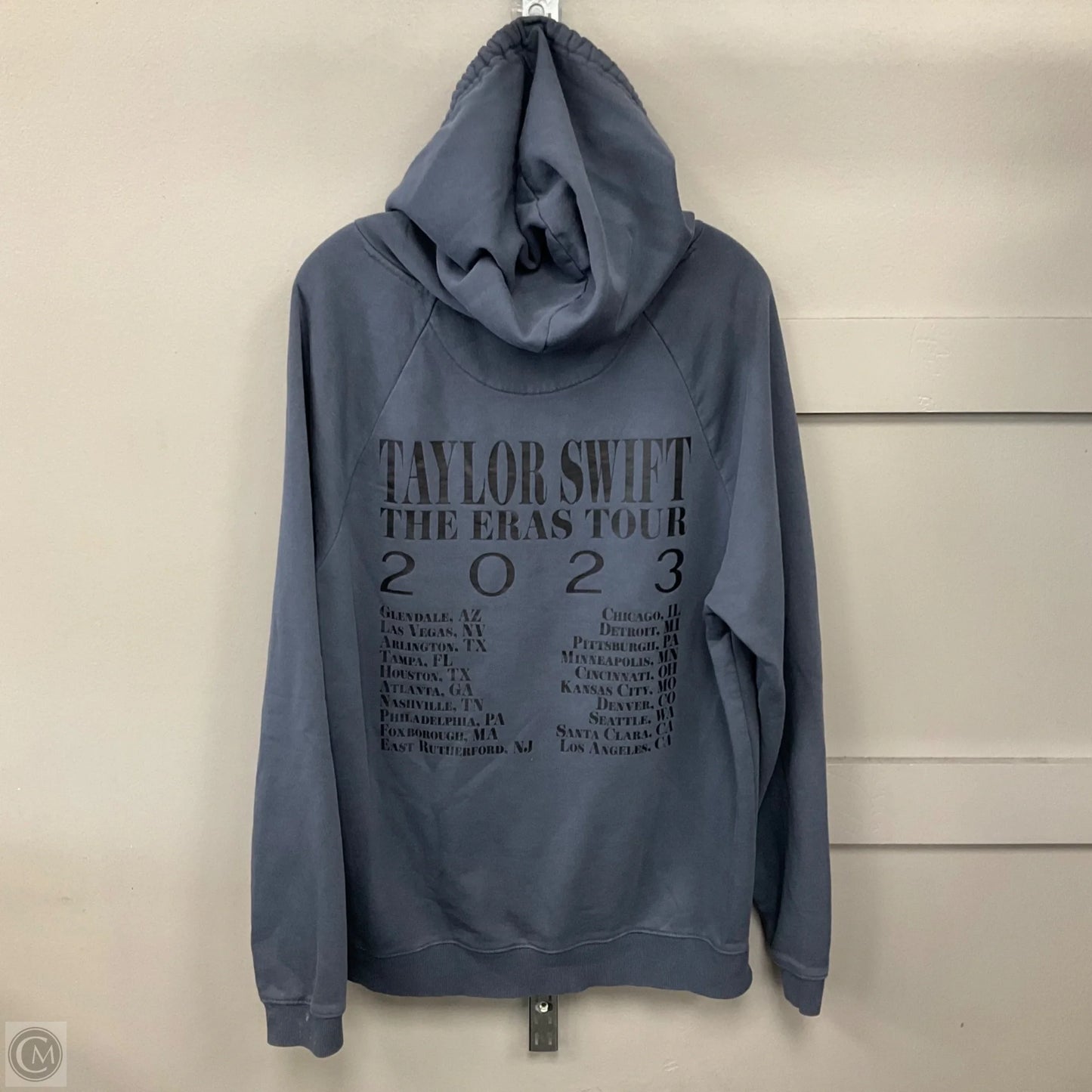 Sweatshirt Hoodie By Clothes Mentor In Blue, Size: M