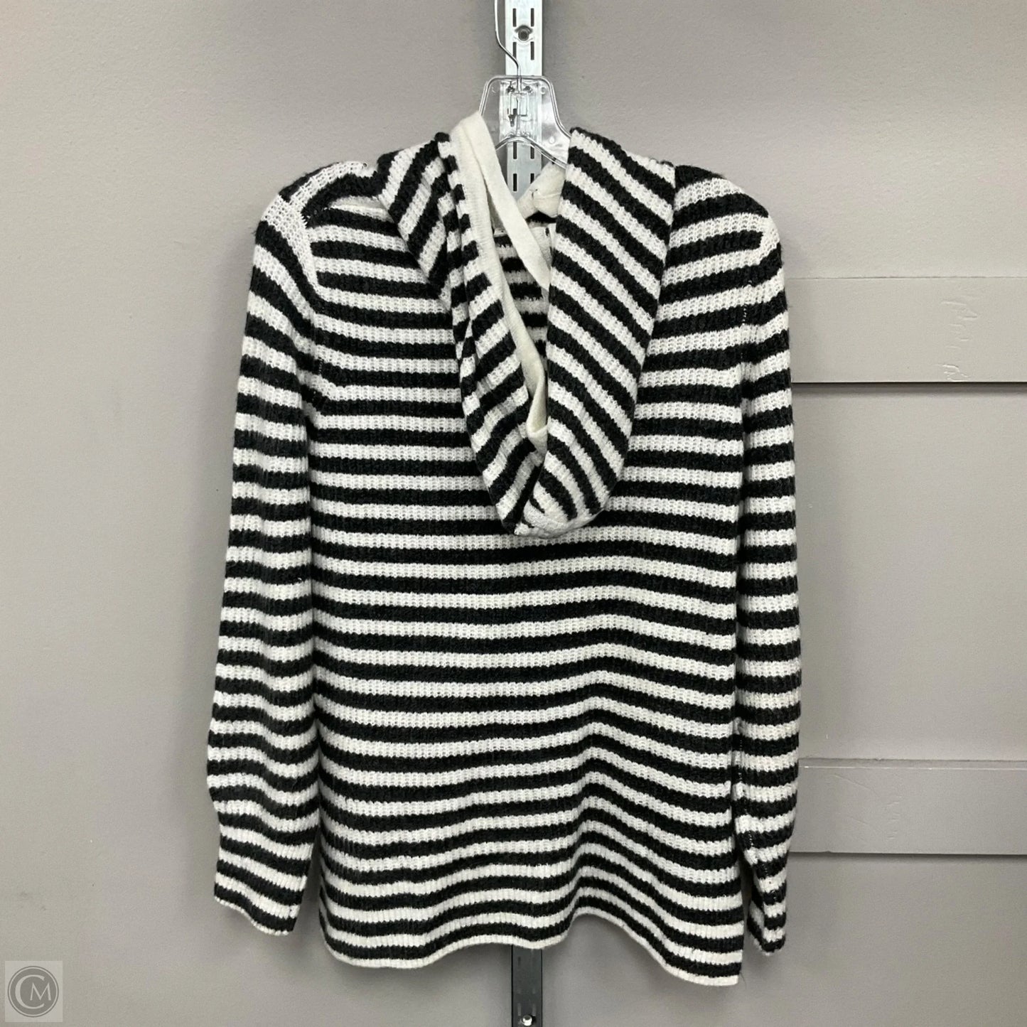 Sweater By Gap In Grey & White, Size: S