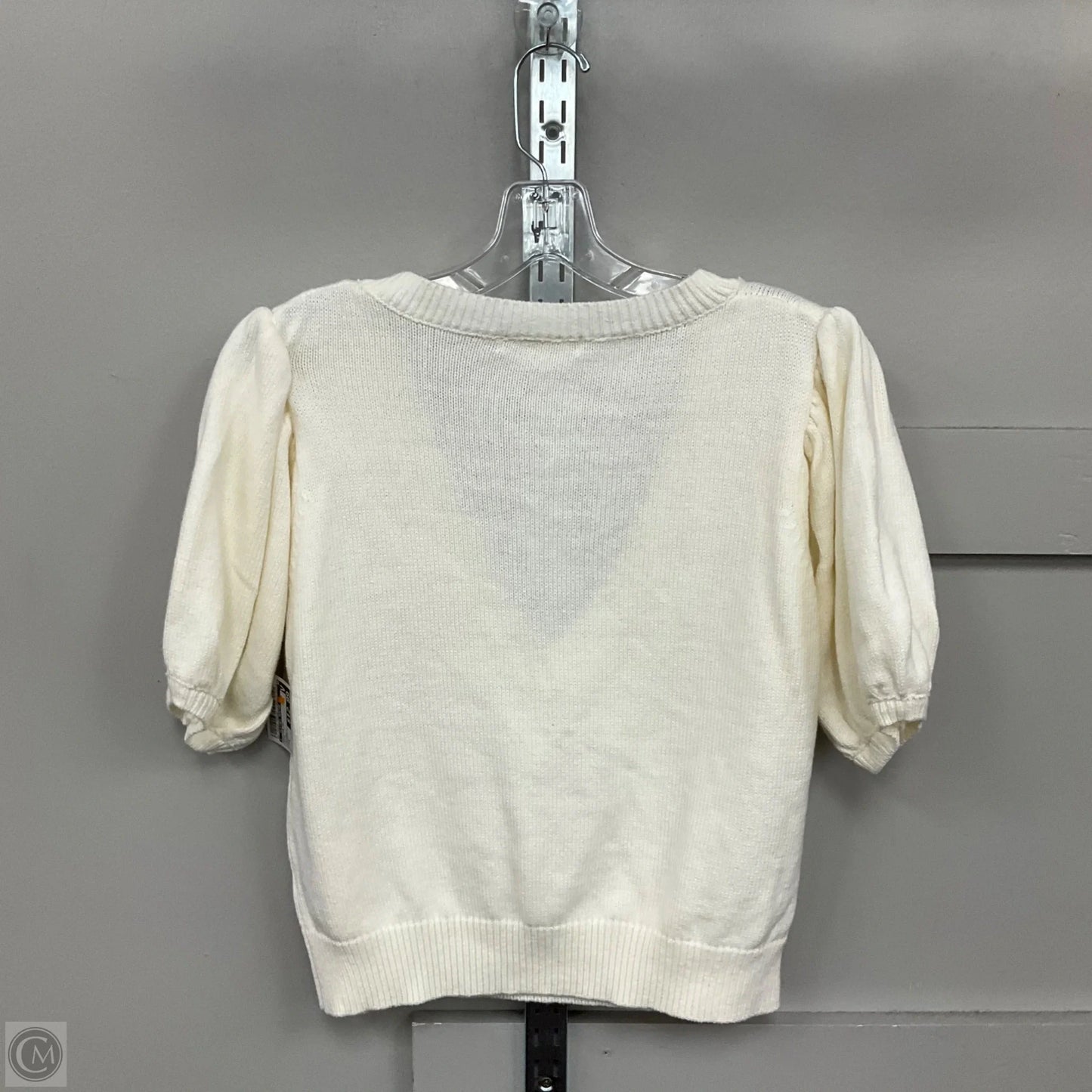 Sweater Short Sleeve By Clothes Mentor In White, Size: S