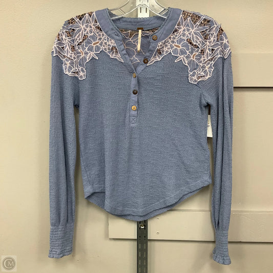 Top Long Sleeve By Free People In Blue, Size: Xs
