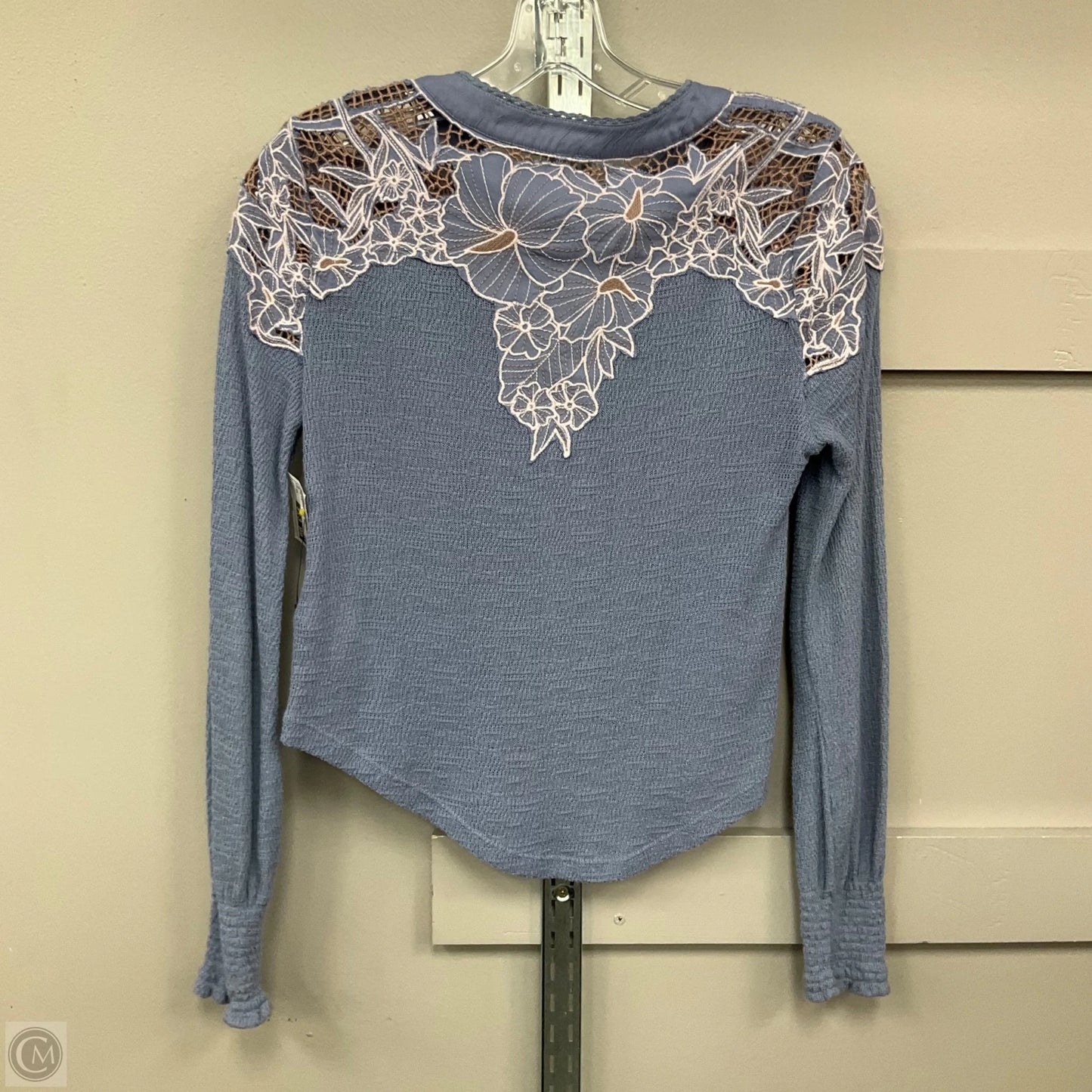 Top Long Sleeve By Free People In Blue, Size: Xs