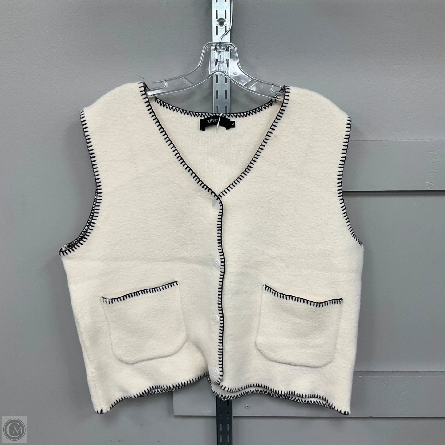 Vest Sweater By Clothes Mentor In Cream, Size: L