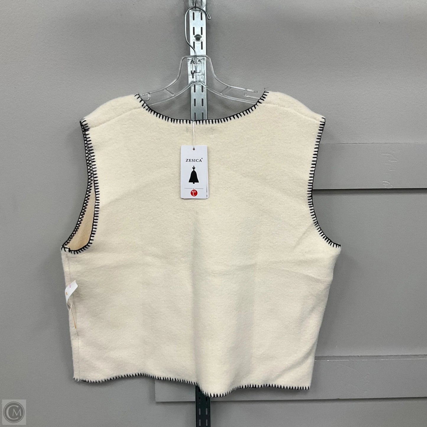Vest Sweater By Clothes Mentor In Cream, Size: L