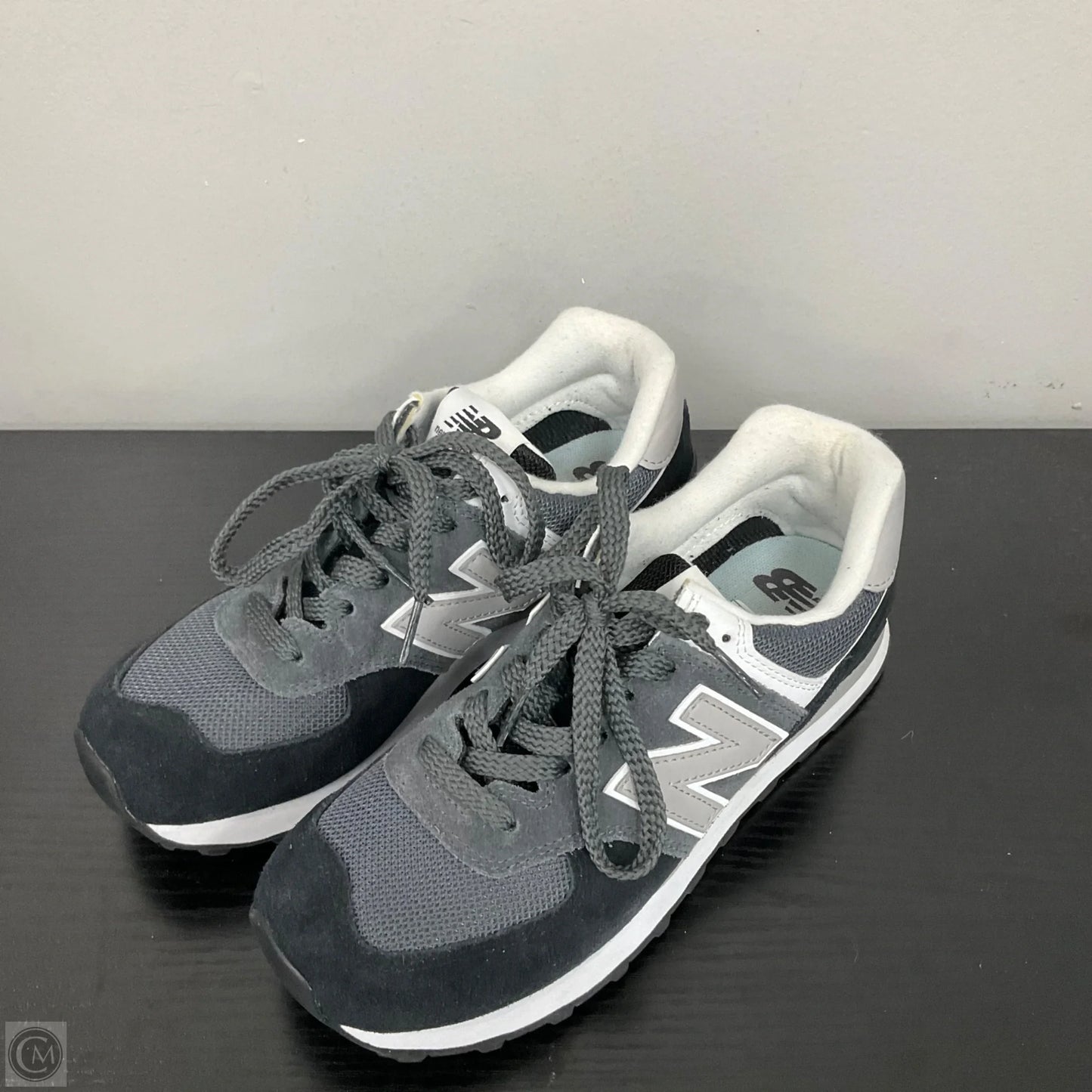 Shoes Sneakers By New Balance In Black & Grey, Size: 7.5