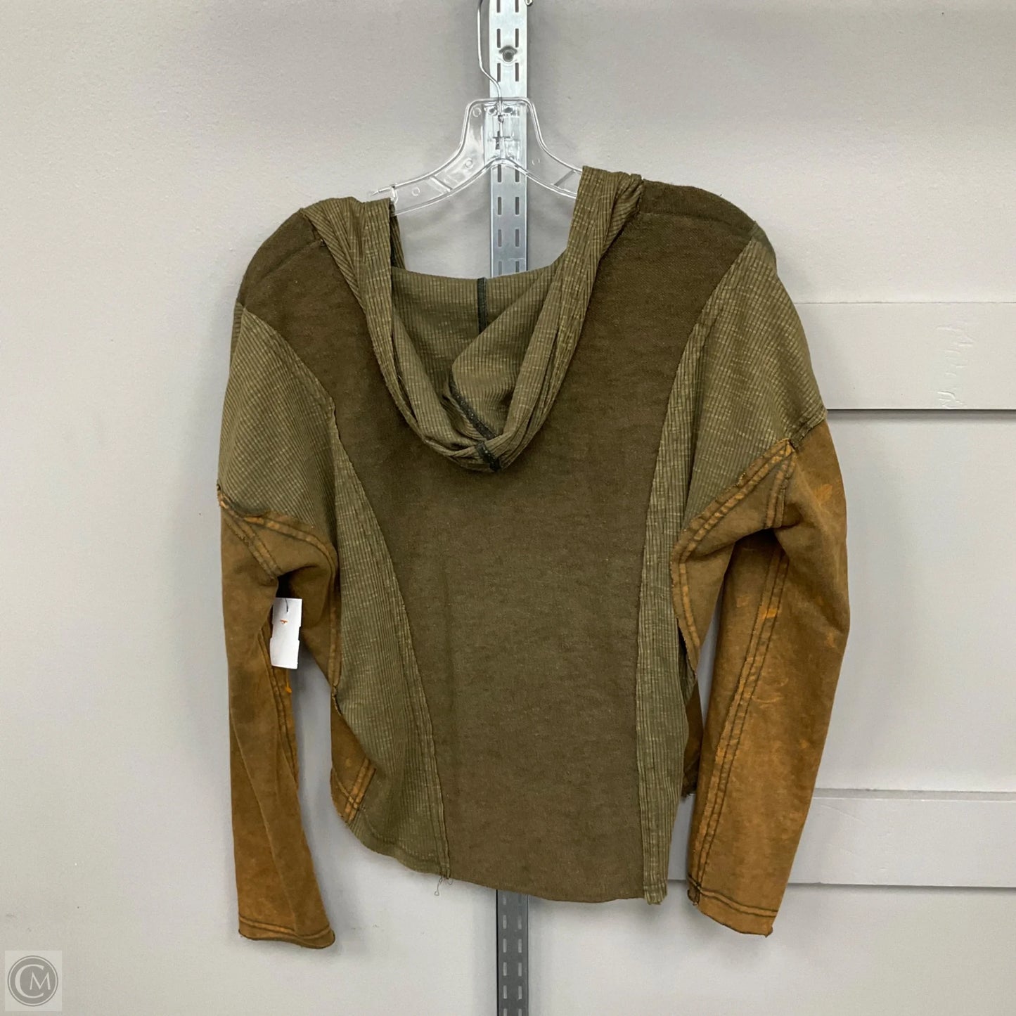 Top Long Sleeve By Clothes Mentor In Green, Size: S