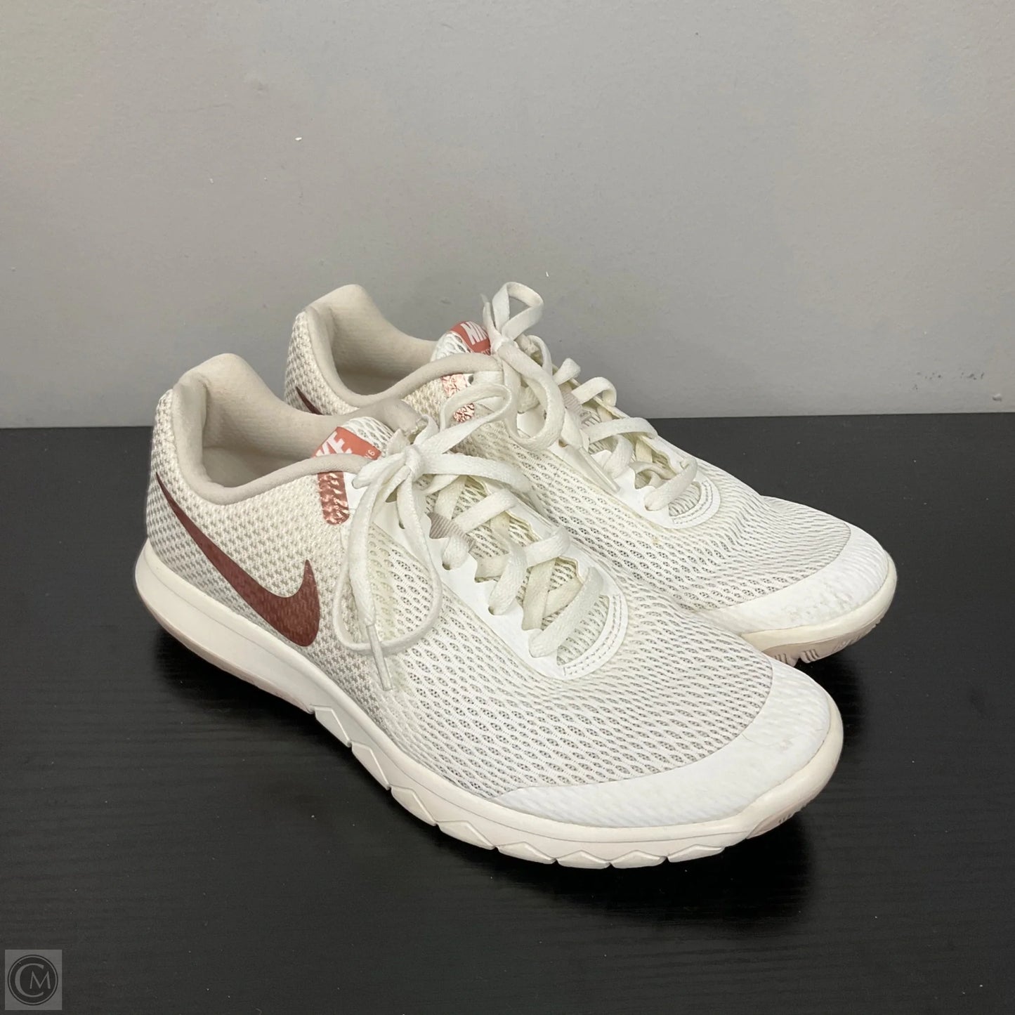 Shoes Athletic By Nike In White, Size: 8