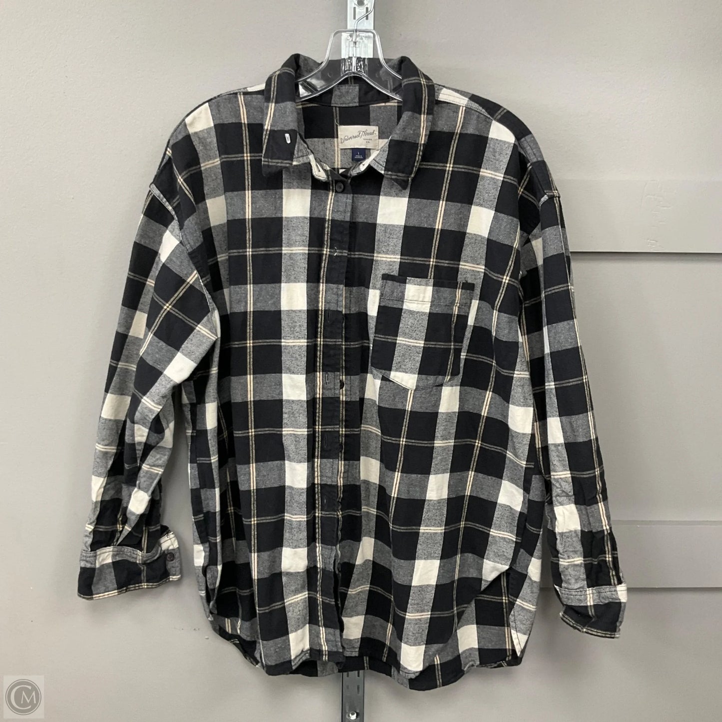 Top Long Sleeve By Universal Thread In Plaid Pattern, Size: L
