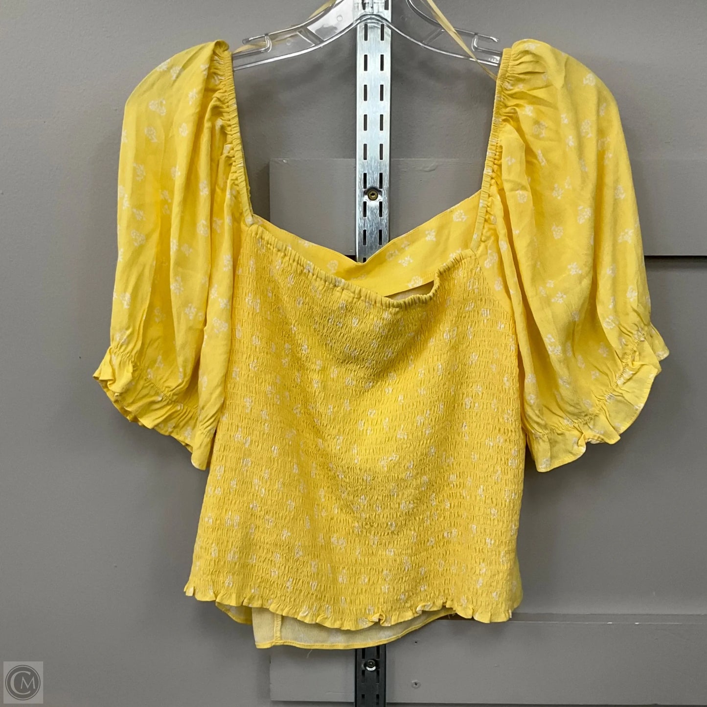 Top Short Sleeve By Elodie In Yellow, Size: Xl