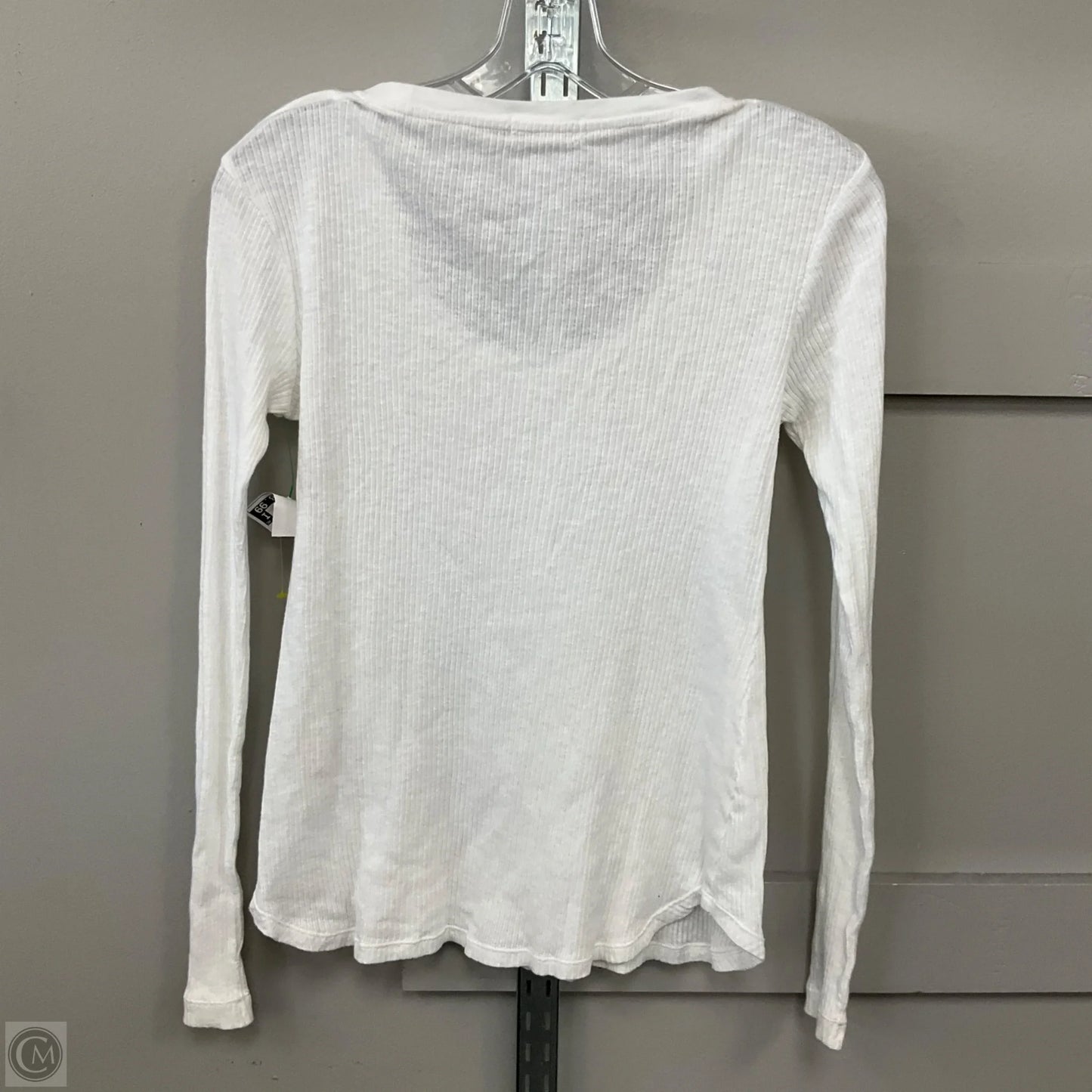 Top Long Sleeve By Ugg In Cream, Size: M
