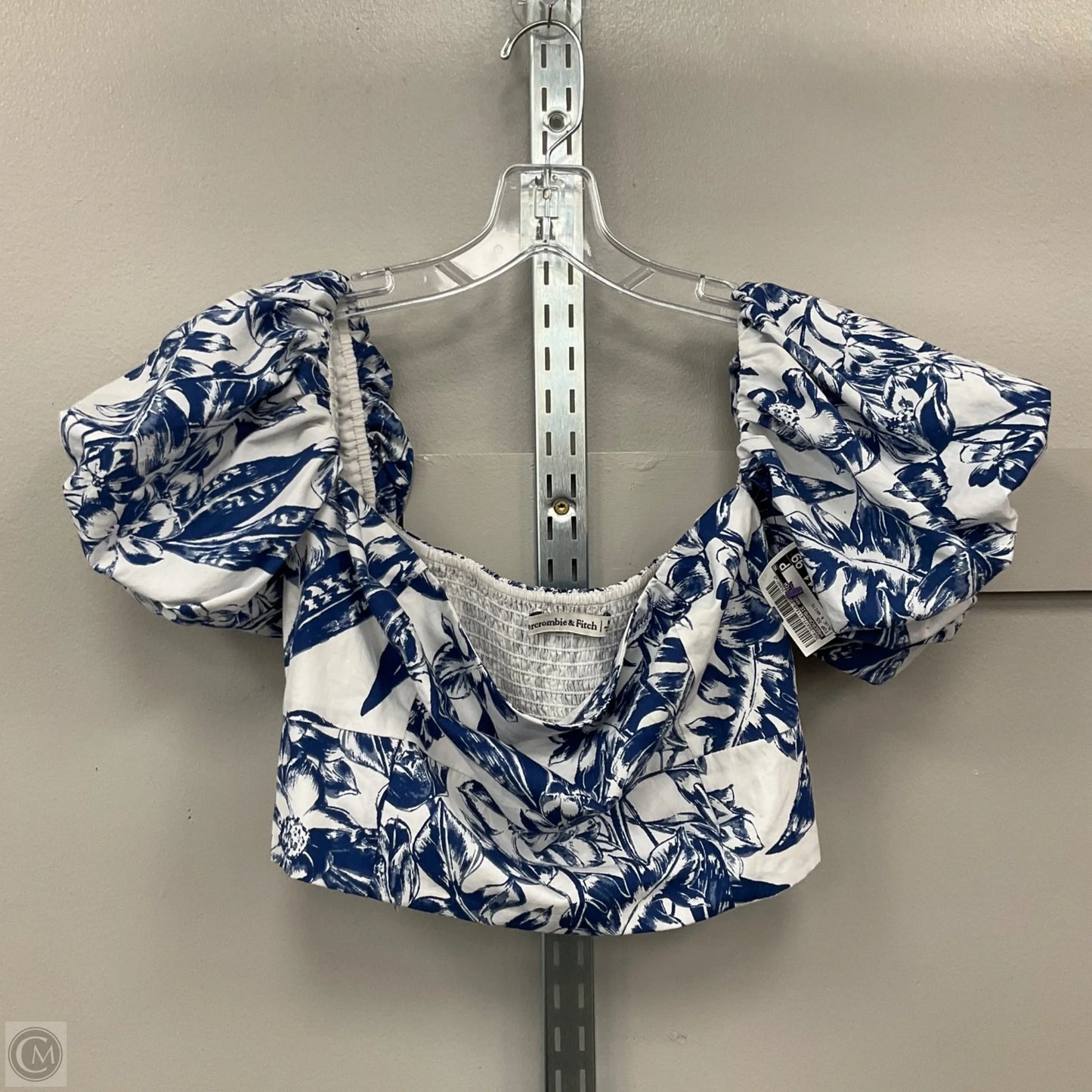 Top Short Sleeve By Abercrombie And Fitch In Blue & White, Size: M