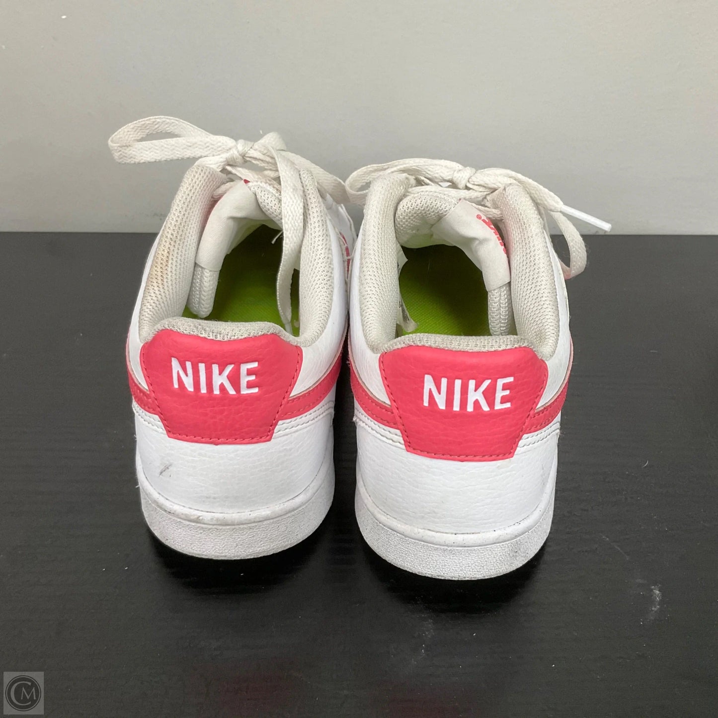 Shoes Athletic By Nike In White, Size: 9