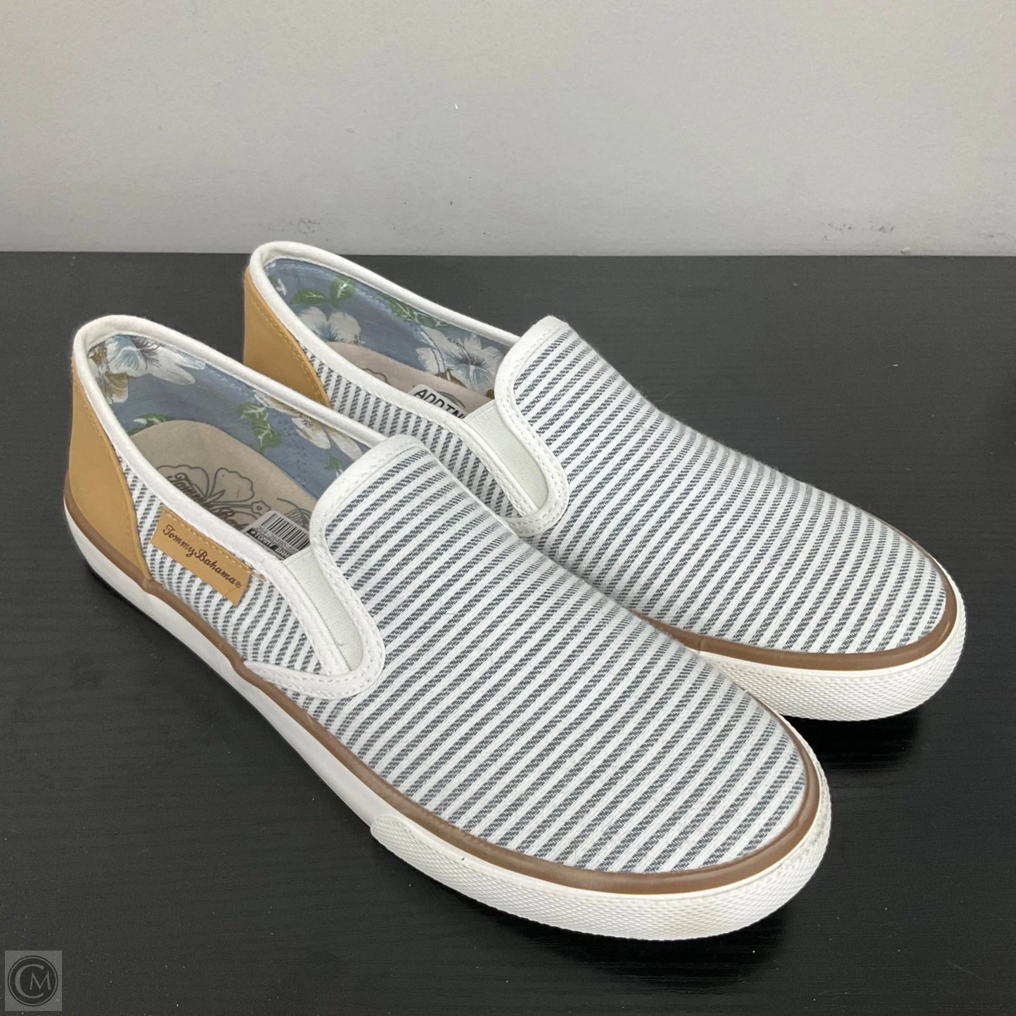 Shoes Flats By Tommy Bahama In Striped Pattern, Size: 9.5