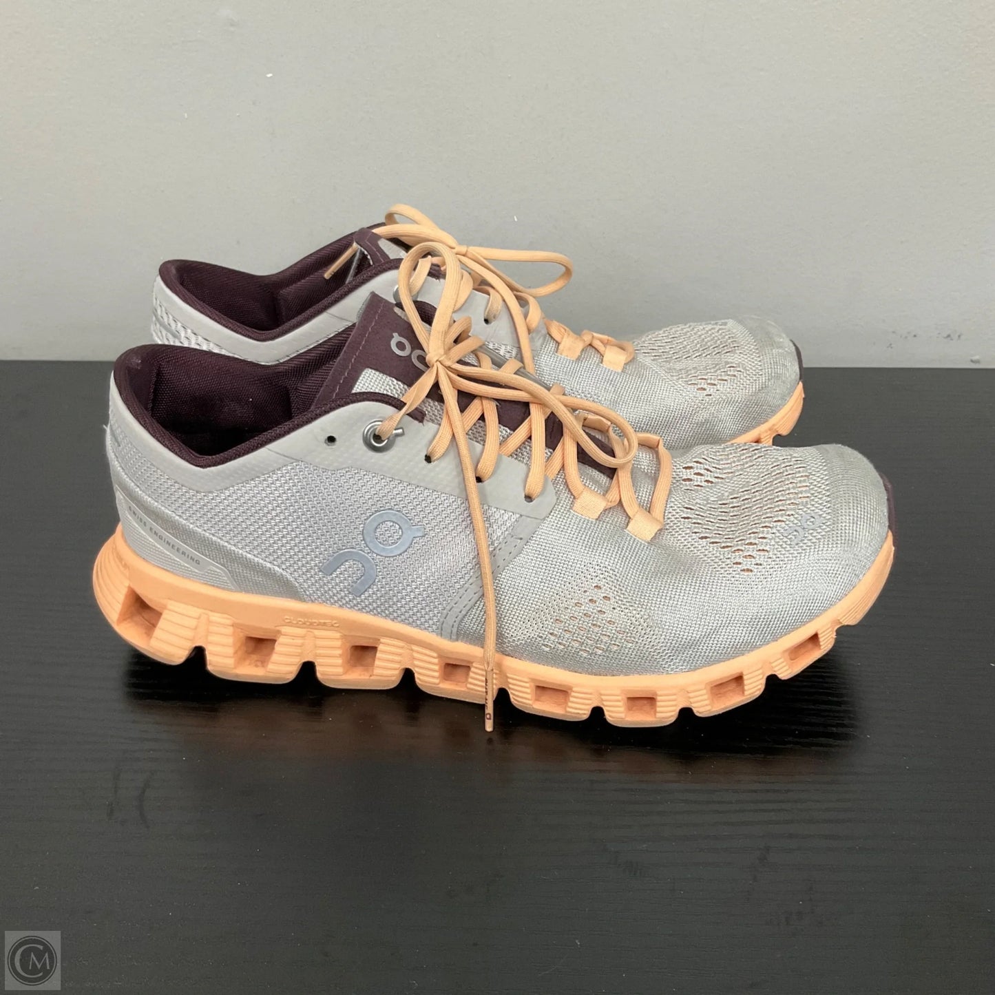 Shoes Athletic By On Cloud In Grey & Orange, Size: 8