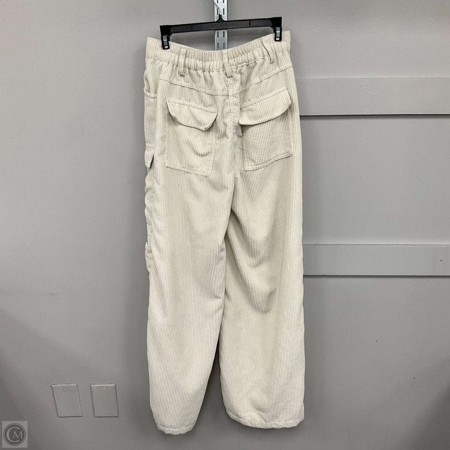 Pants Cargo & Utility By Clothes Mentor In Cream, Size: M