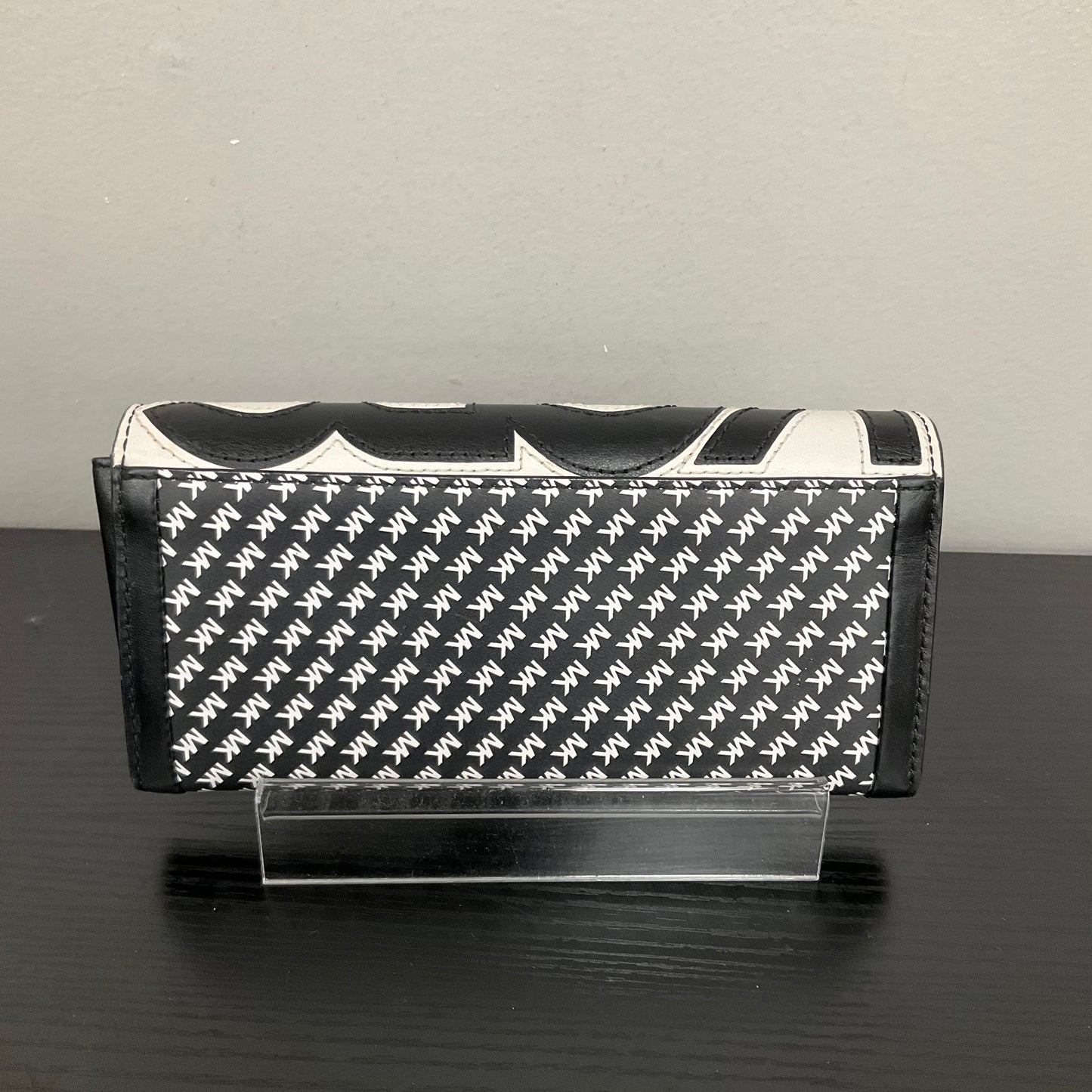 Wallet Designer By Michael Kors In Black & White, Size:Medium