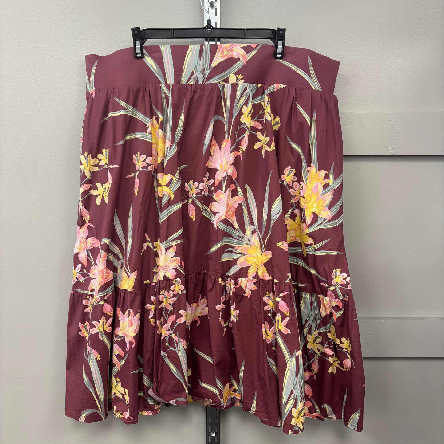 SKIRT MIDI by TORRID In FLORAL PRINT, Size: 2X