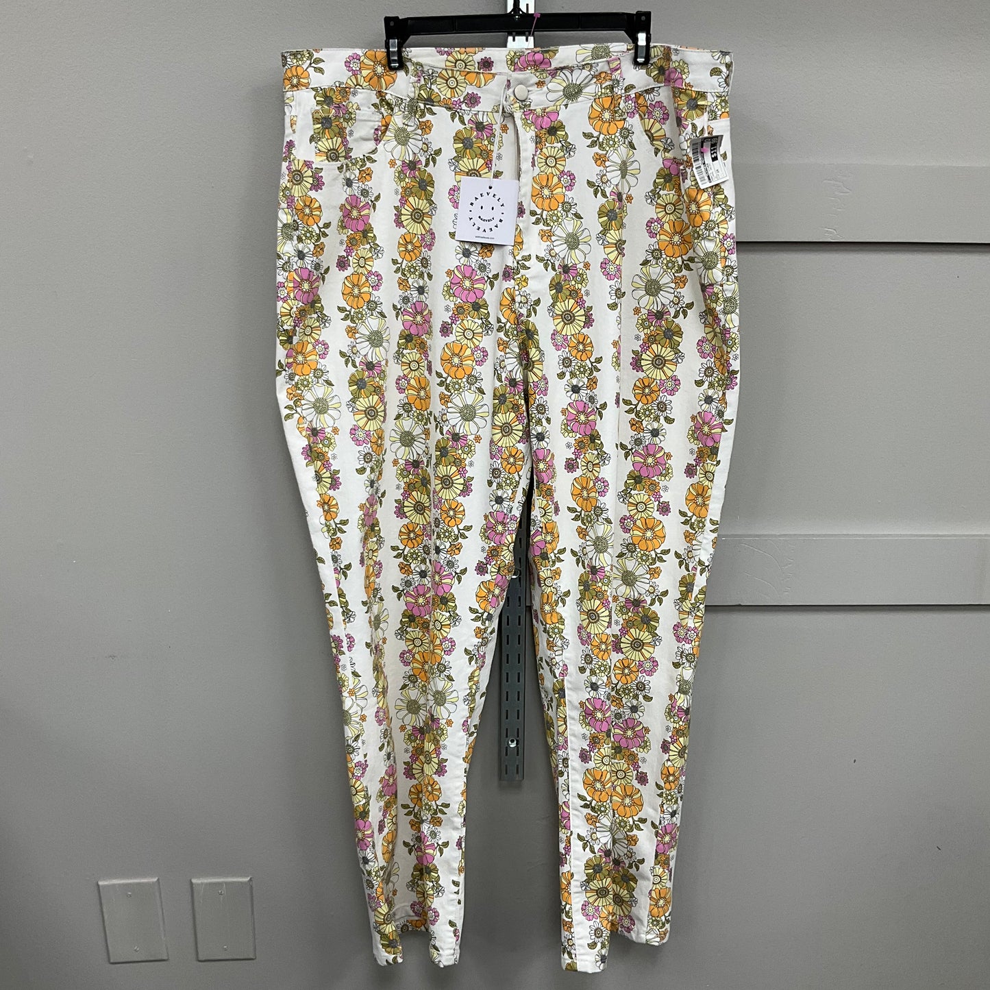 PANTS OTHER by BAEVELY In FLORAL PRINT, Size: 2X