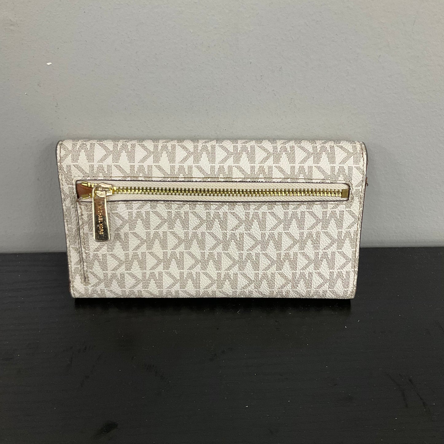 WALLET DESIGNER by MICHAEL KORS In CREAM, Size: SMALL