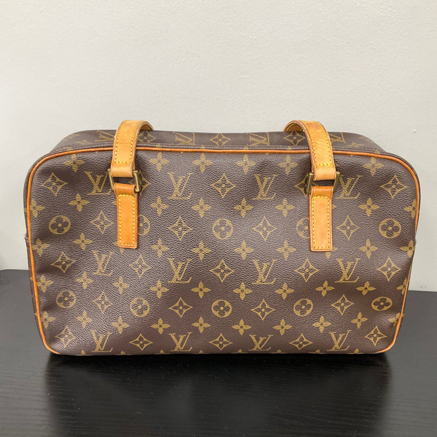 Handbag Luxury Designer By Louis Vuitton In Brown, Size:Medium