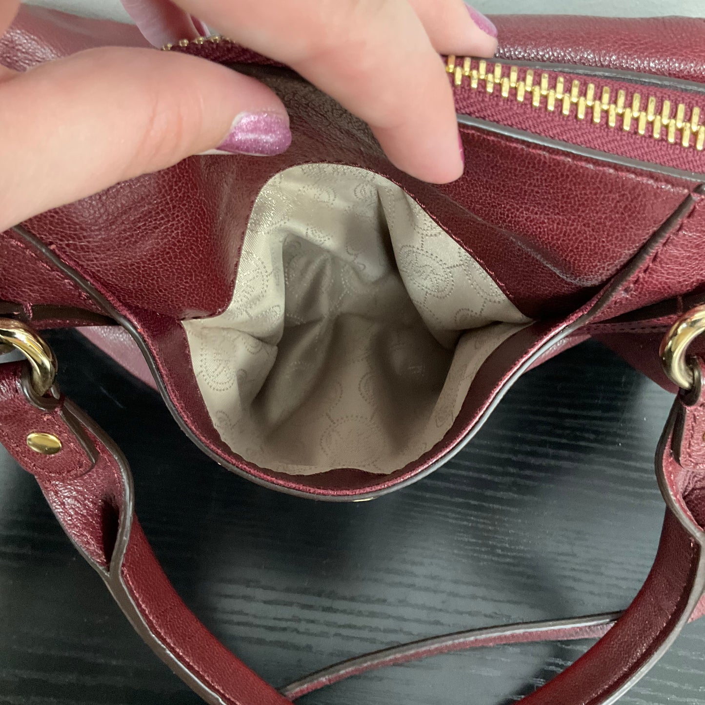 Handbag Designer By Michael Kors In Purple, Size:Medium