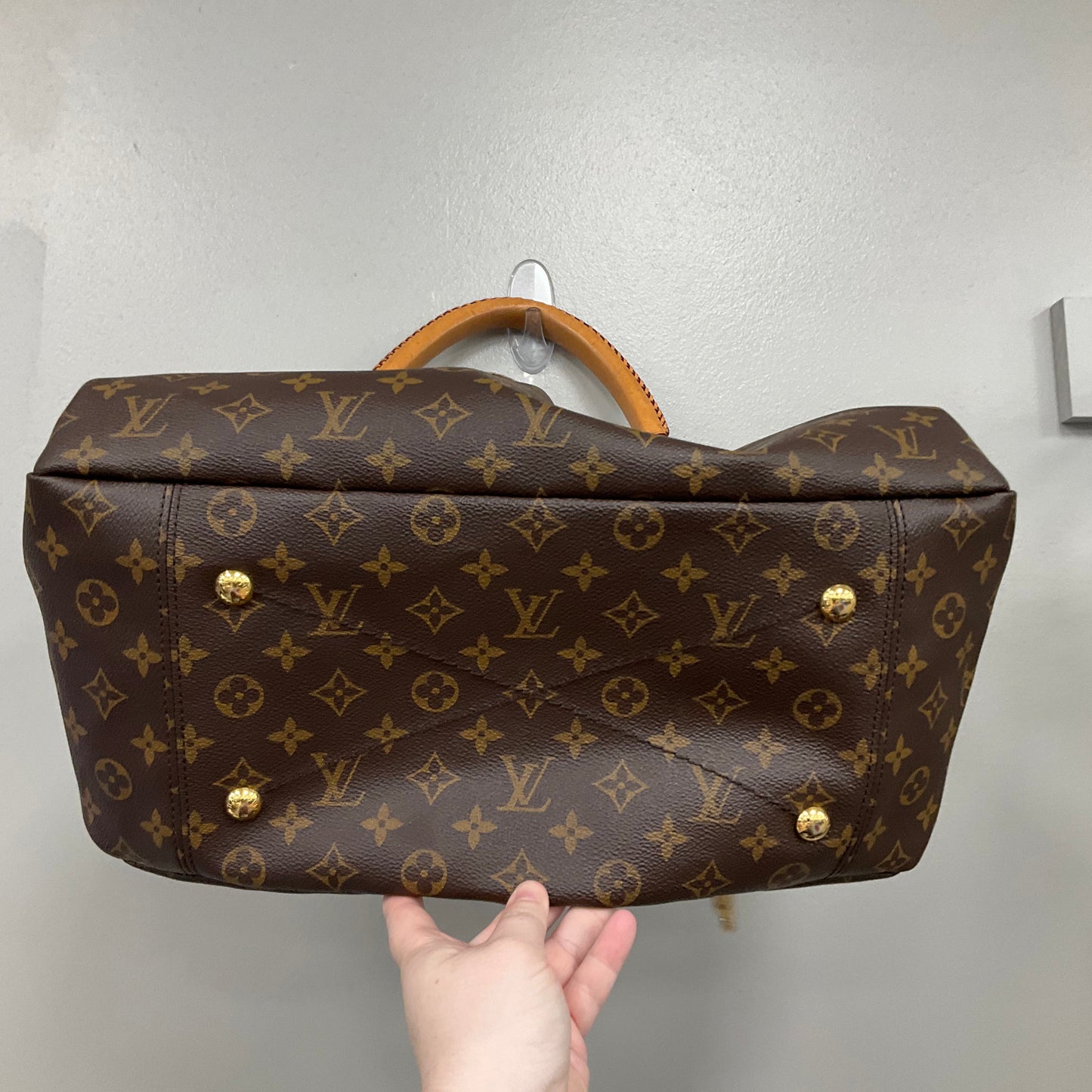Handbag Luxury Designer By Louis Vuitton In Brown, Size:Large