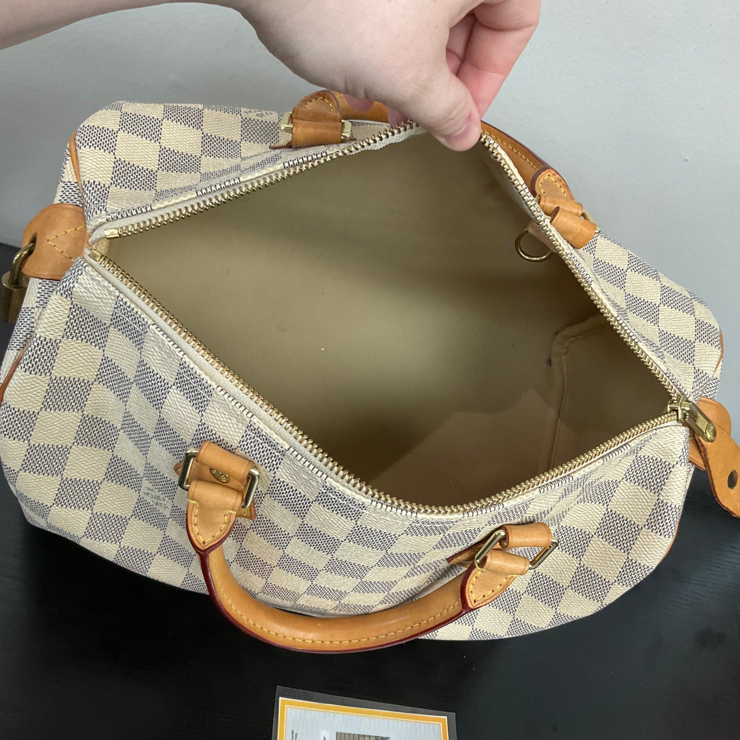 Handbag Luxury Designer By Louis Vuitton In Cream, Size:Medium