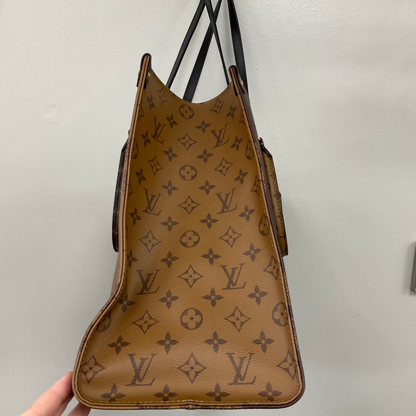 ONTHEGO Tote Luxury Designer By Louis Vuitton In Brown, Size:Large