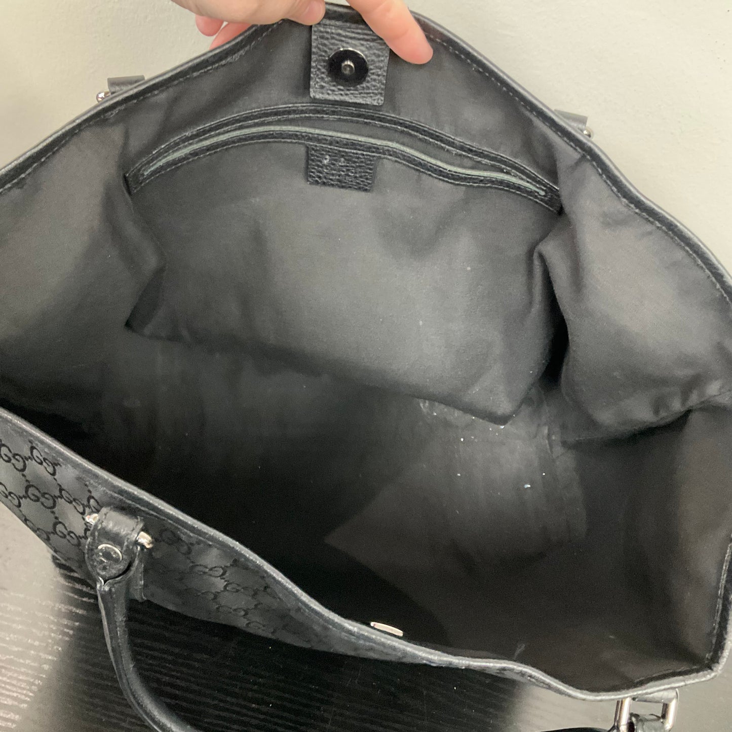 Tote Luxury Designer By Gucci In Black, Size:Medium