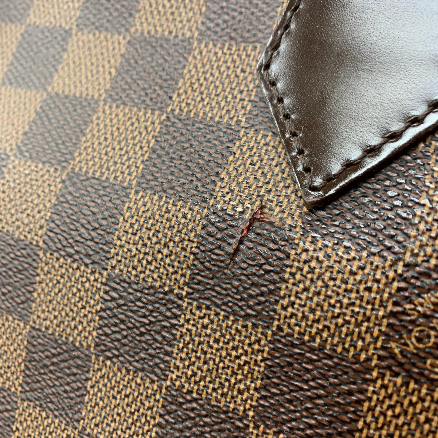Handbag Luxury Designer By Louis Vuitton, Size: Medium