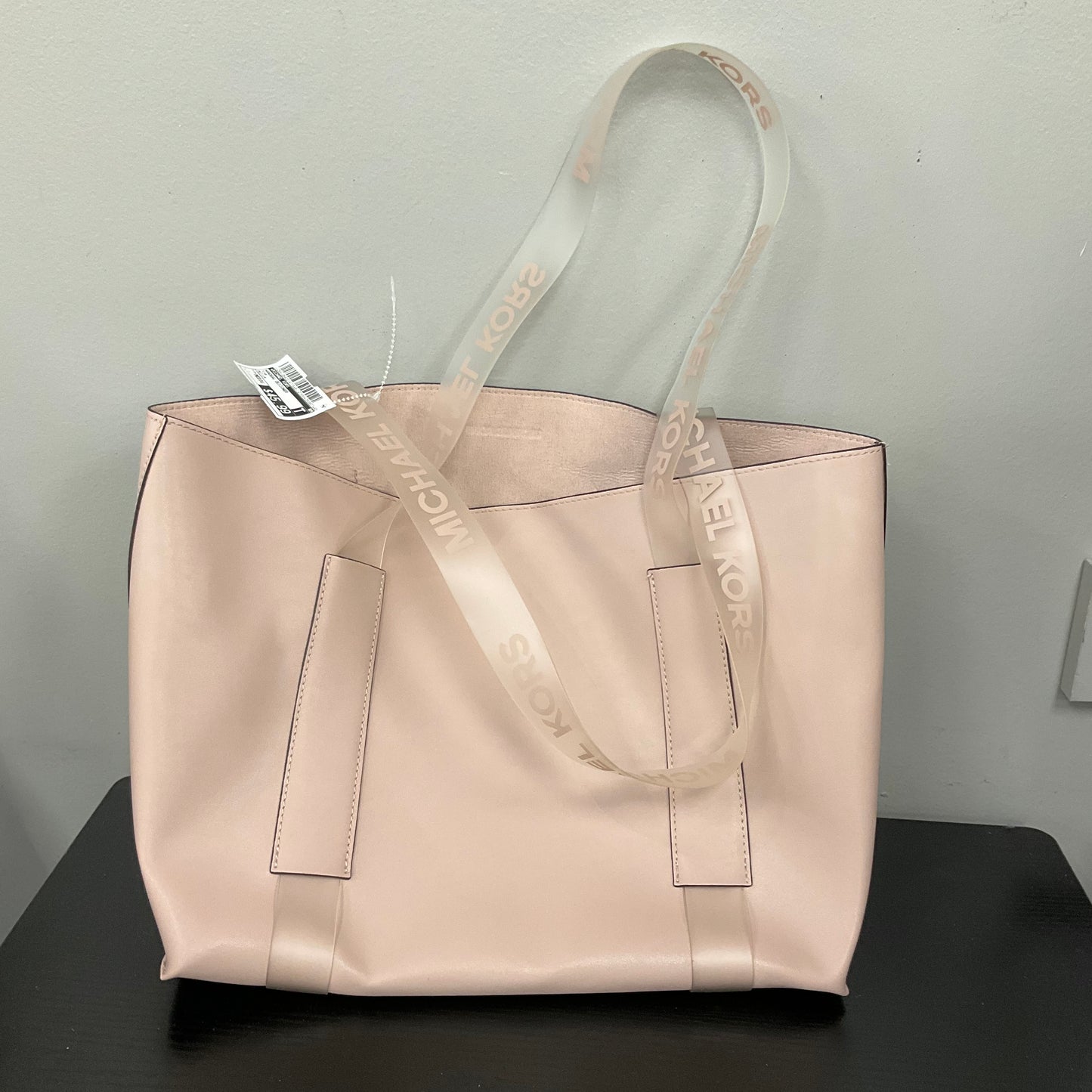 Handbag Designer By Michael Kors In Pink, Size:Medium