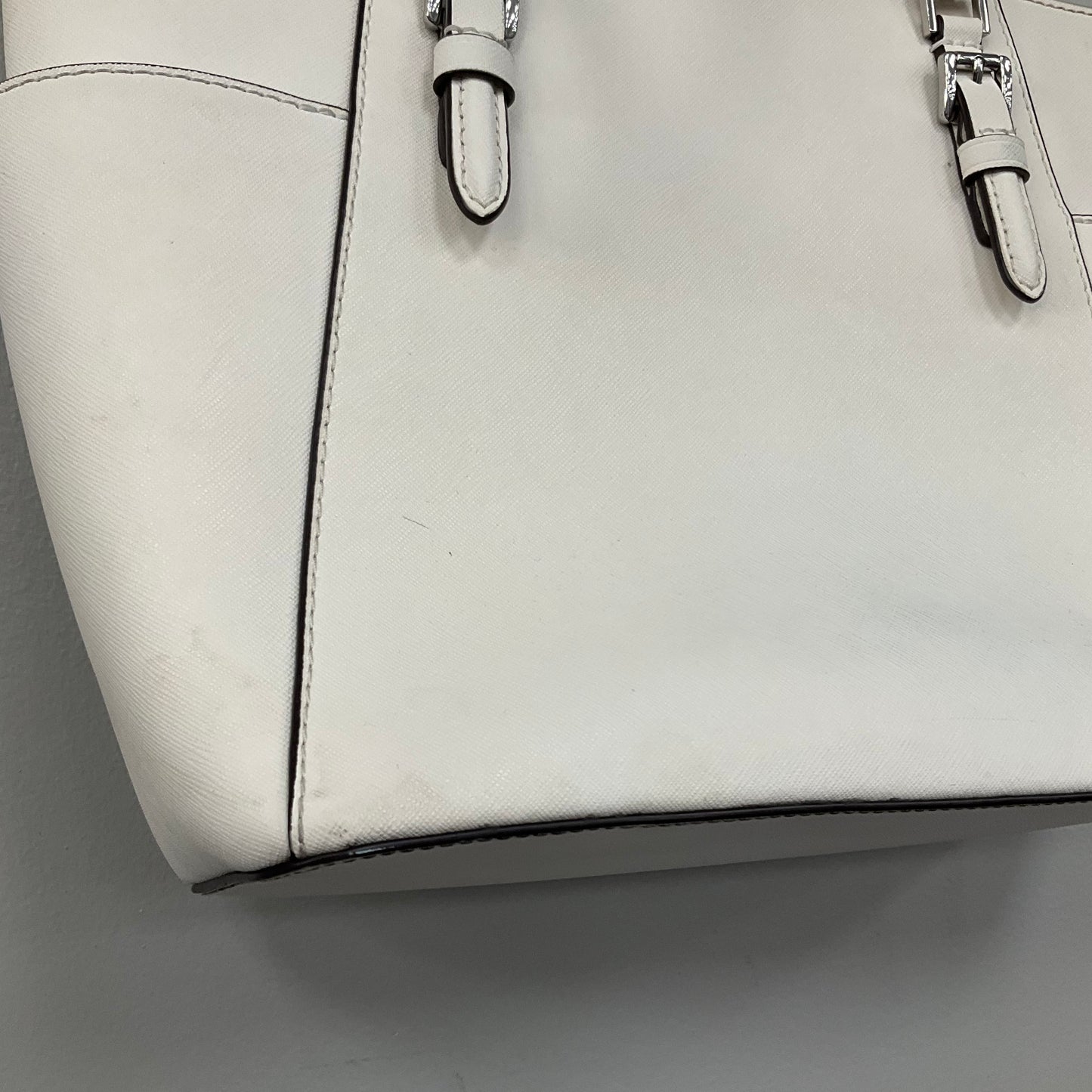 Handbag Designer By Michael Kors In White, Size:Large