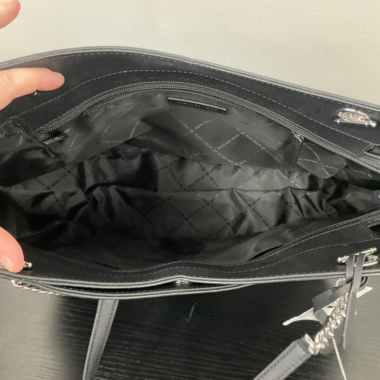 Handbag Designer By Michael Kors In Black & Silver, Size:Large