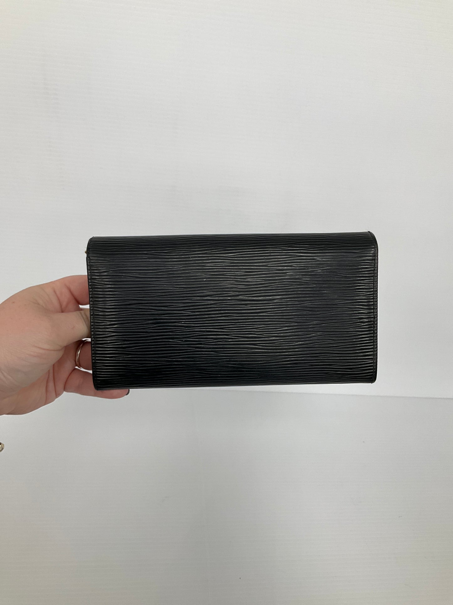 Epi Wallet Luxury Designer By Louis Vuitton, Size: Medium