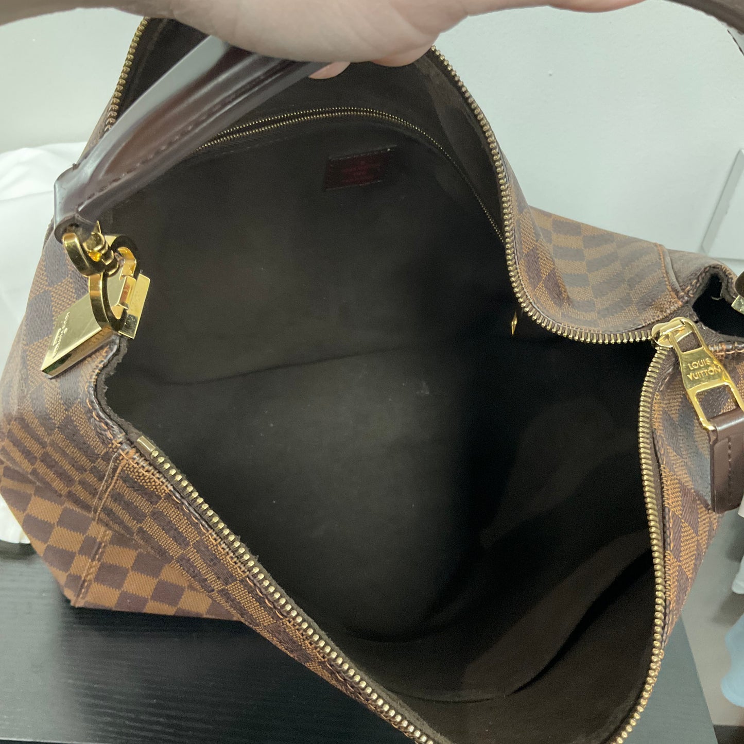 Handbag Luxury Designer By Louis Vuitton In Checkered Pattern, Size:Large