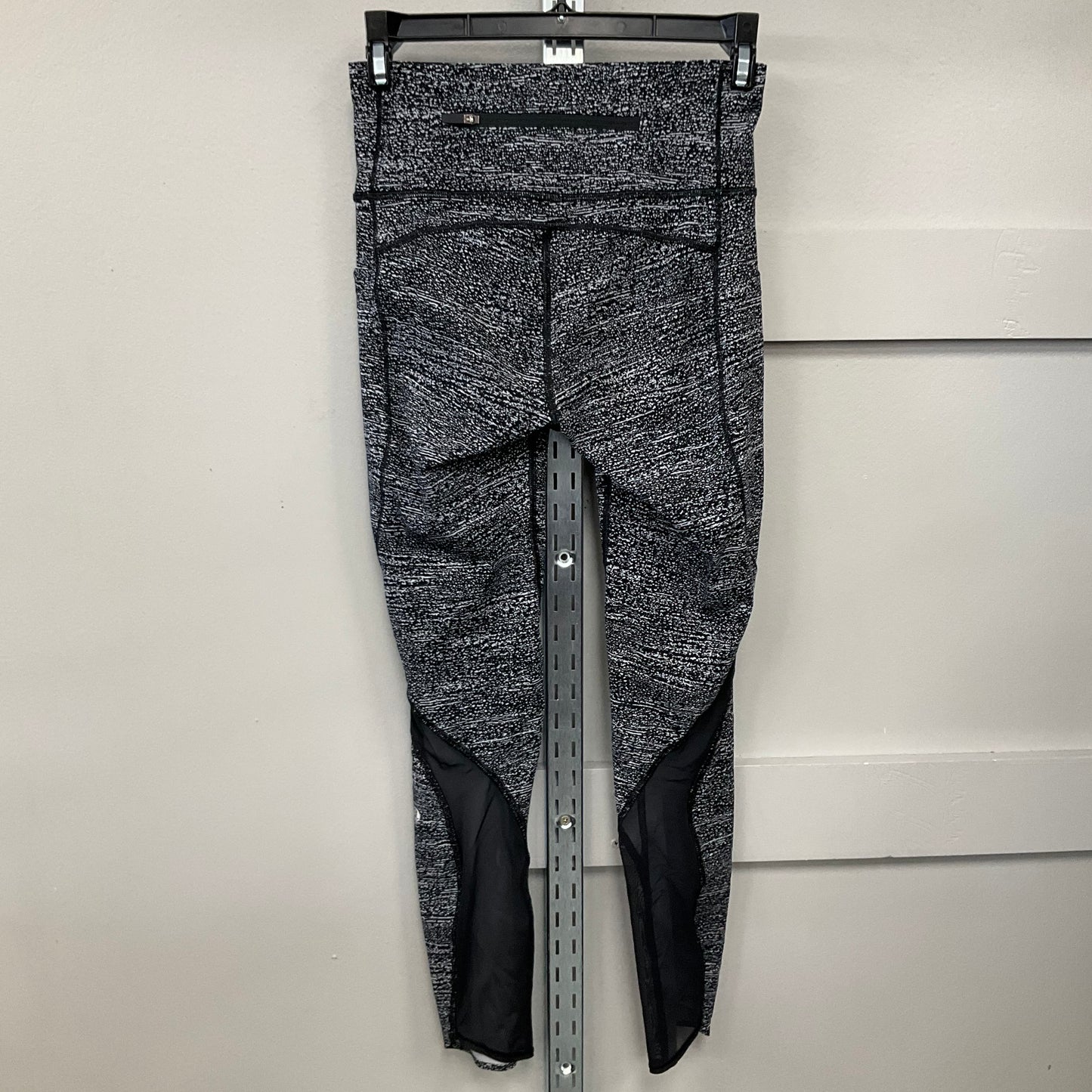 ATHLETIC LEGGINGS by LULULEMON In BLACK, Size: 4