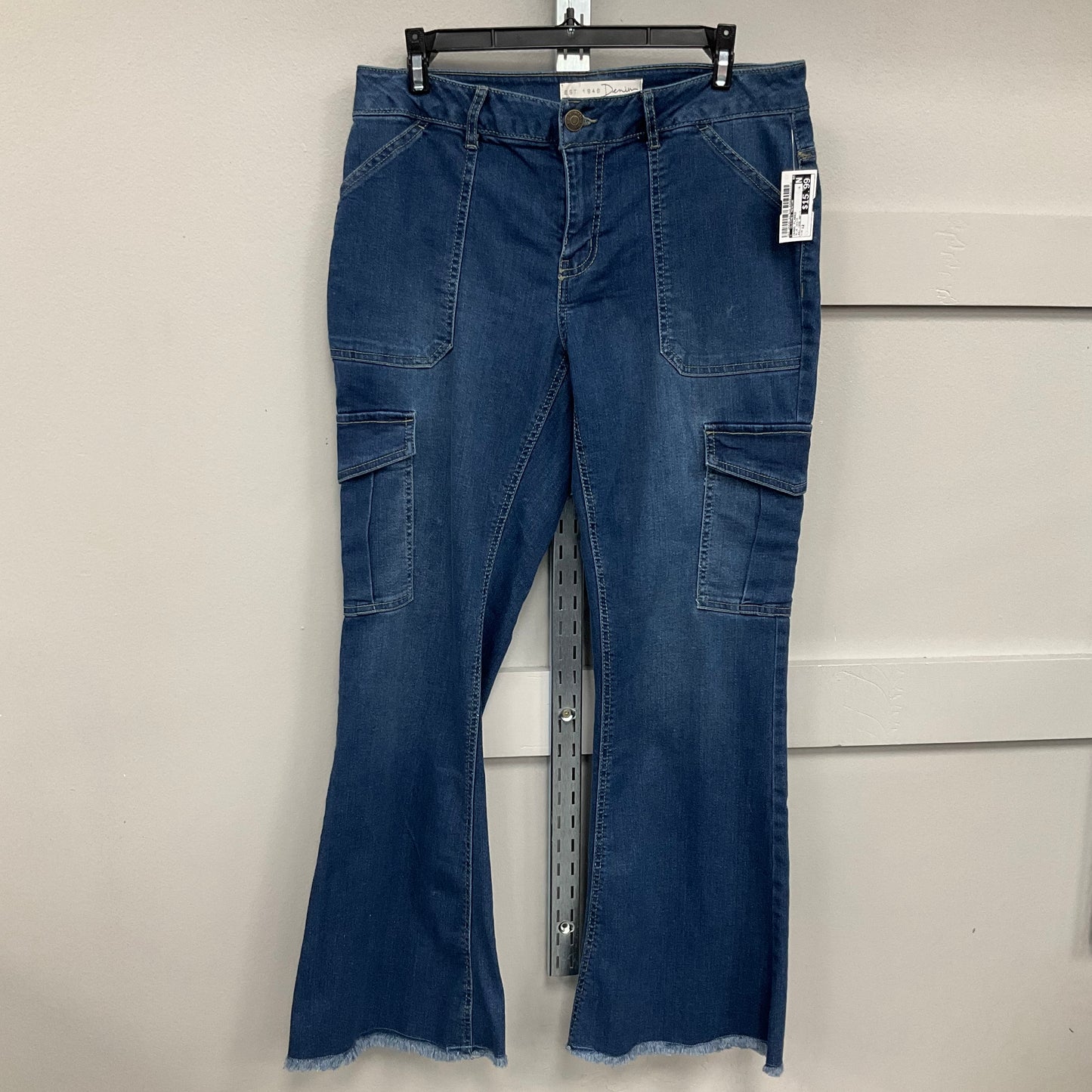 JEANS FLARED by CATO In BLUE DENIM, Size: 12