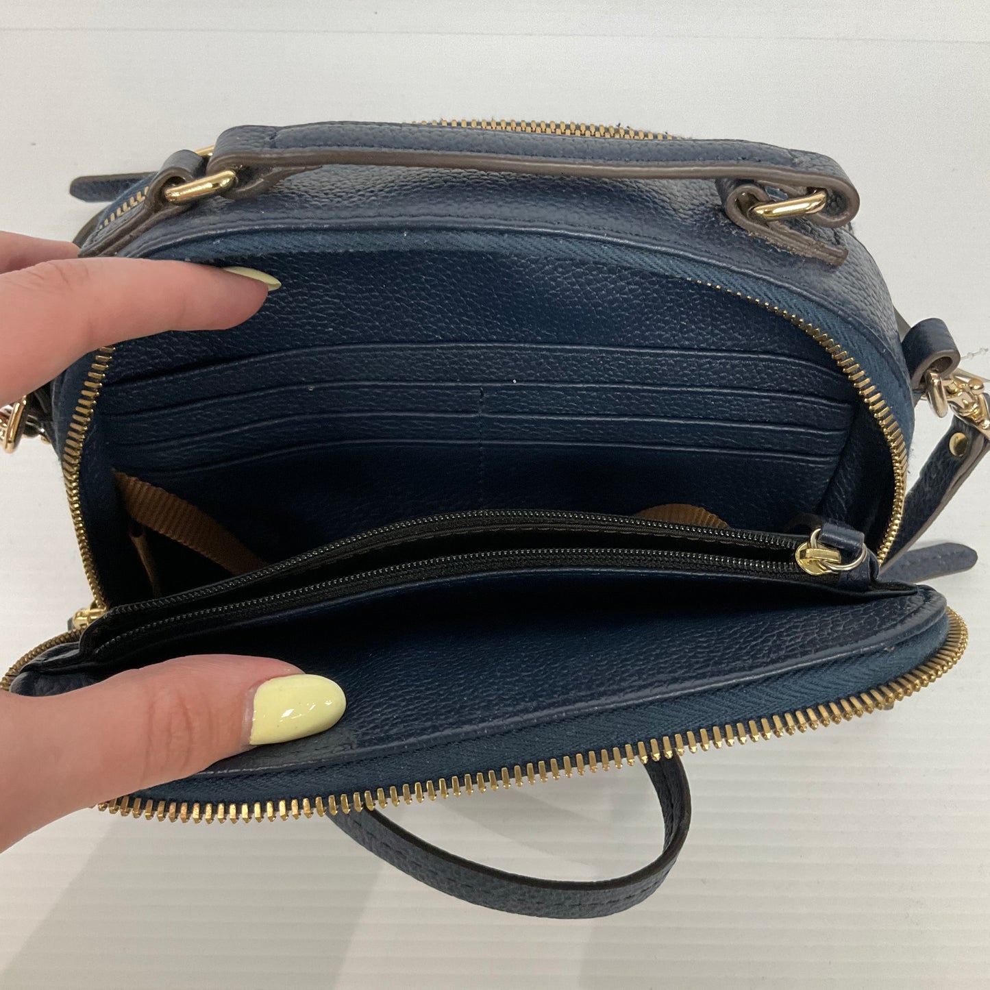 Crossbody Designer By Dooney And Bourke, Size: Small