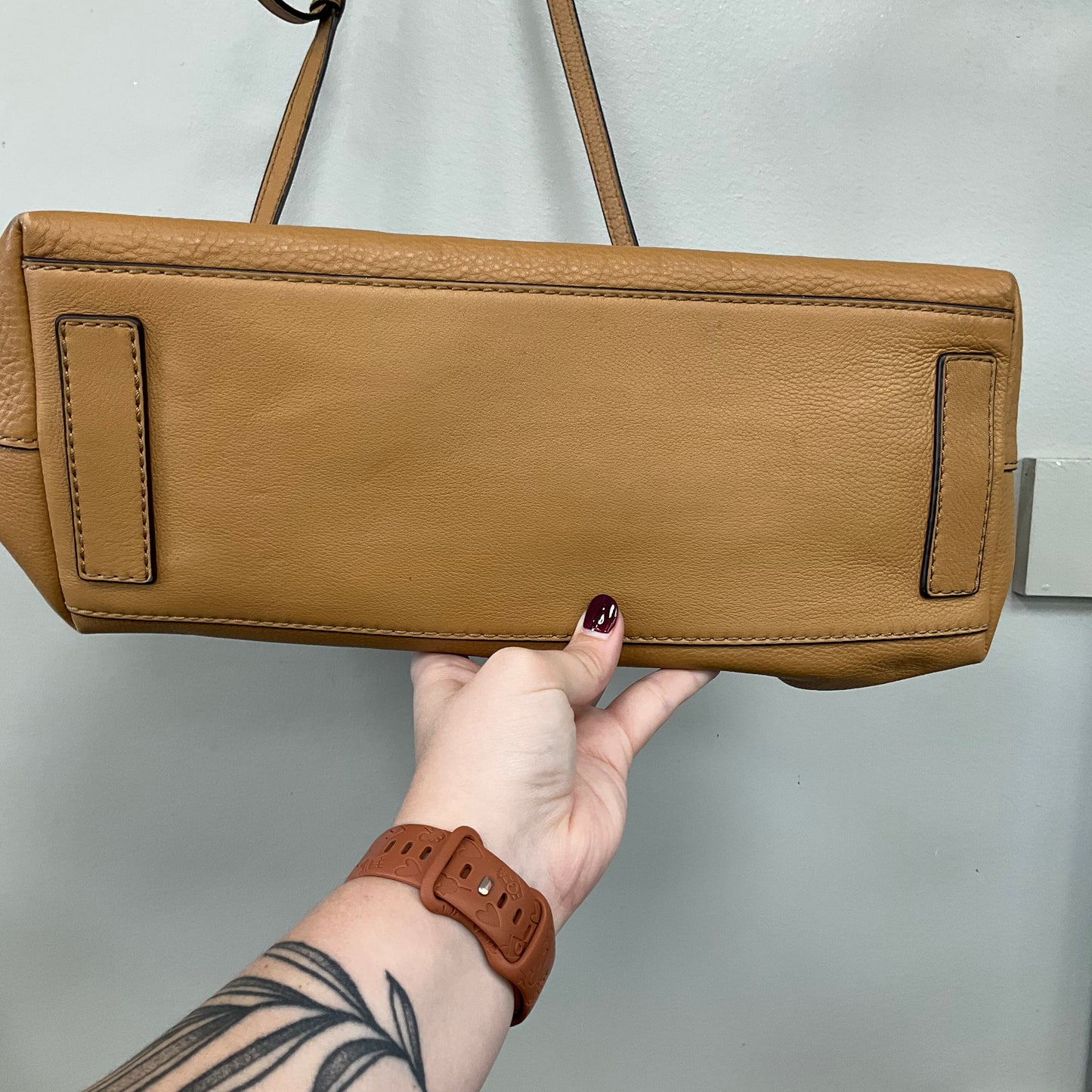 Crossbody Designer By Tory Burch In Tan, Size:Large