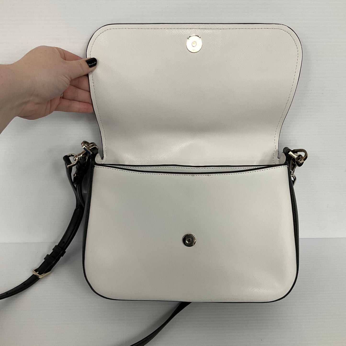 Crossbody Designer By Kate Spade, Size: Medium