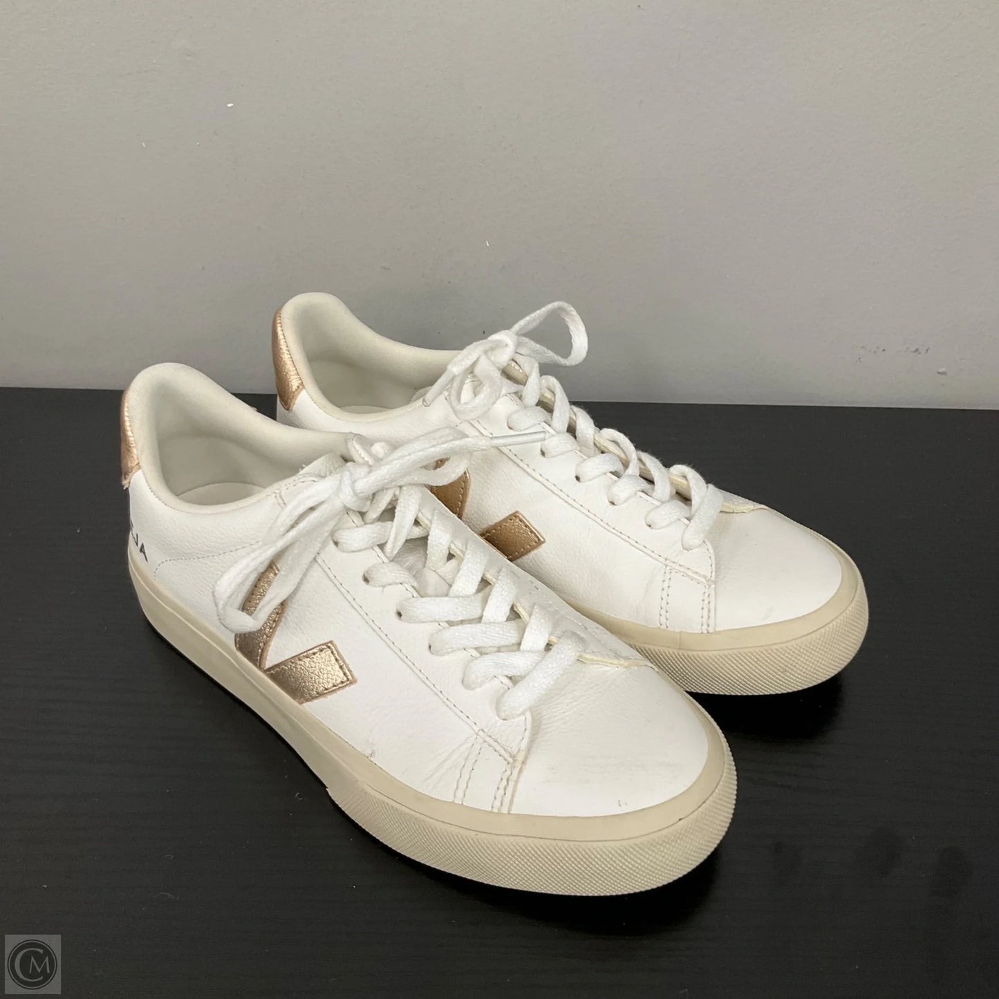Shoes Sneakers By Veja In White, Size: 7.5