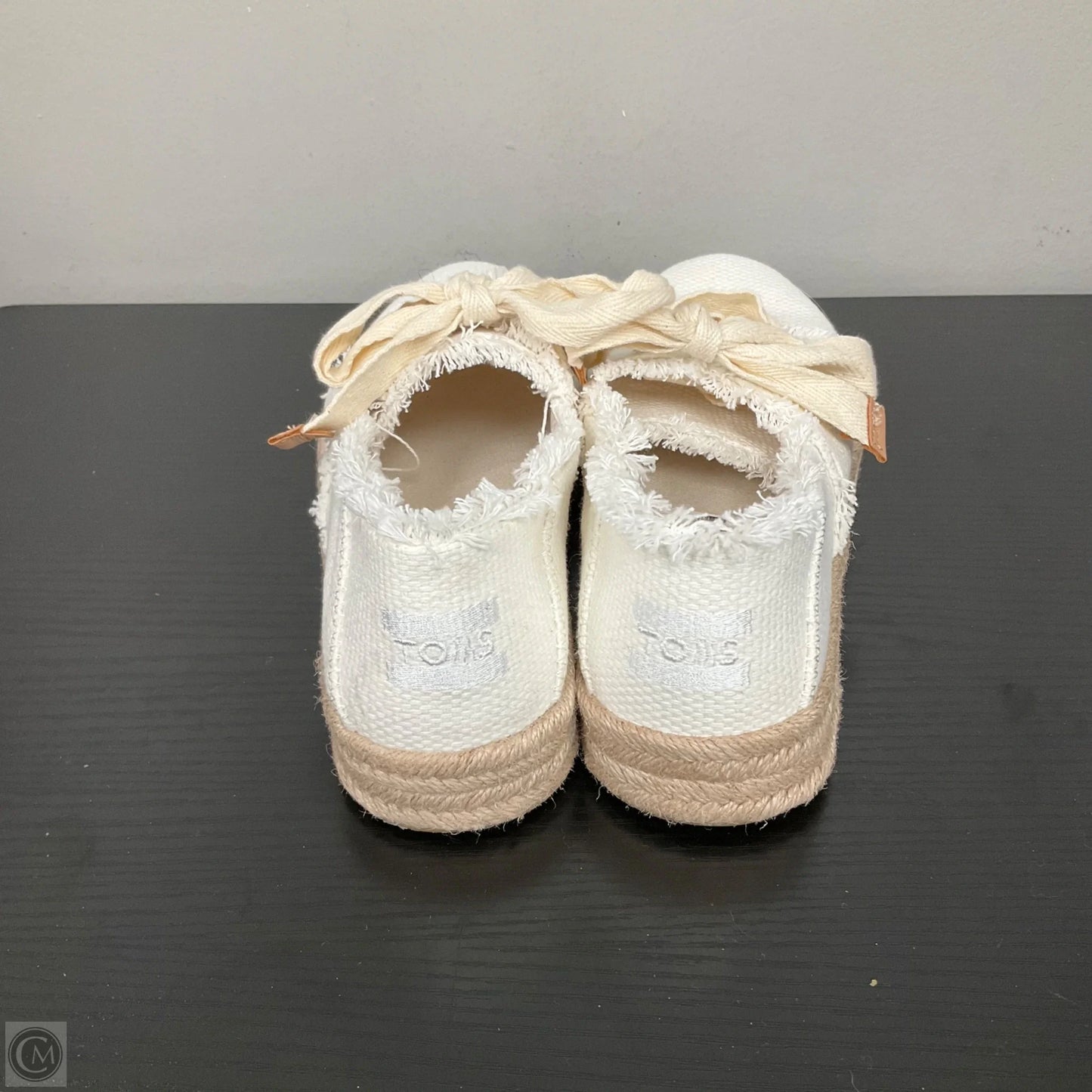 Shoes Sneakers By Toms In White, Size: 7.5