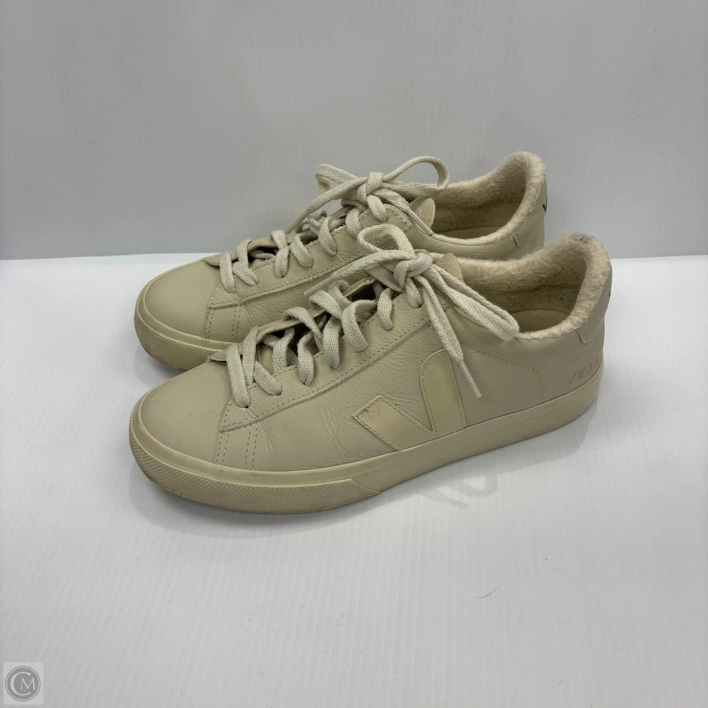 Shoes Sneakers By Veja In Cream, Size: 8