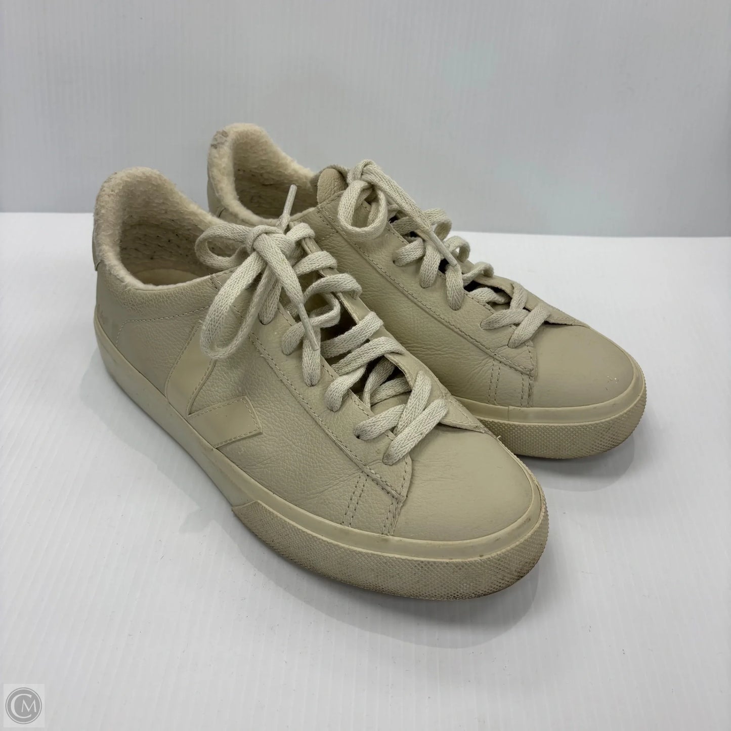 Shoes Sneakers By Veja In Cream, Size: 8