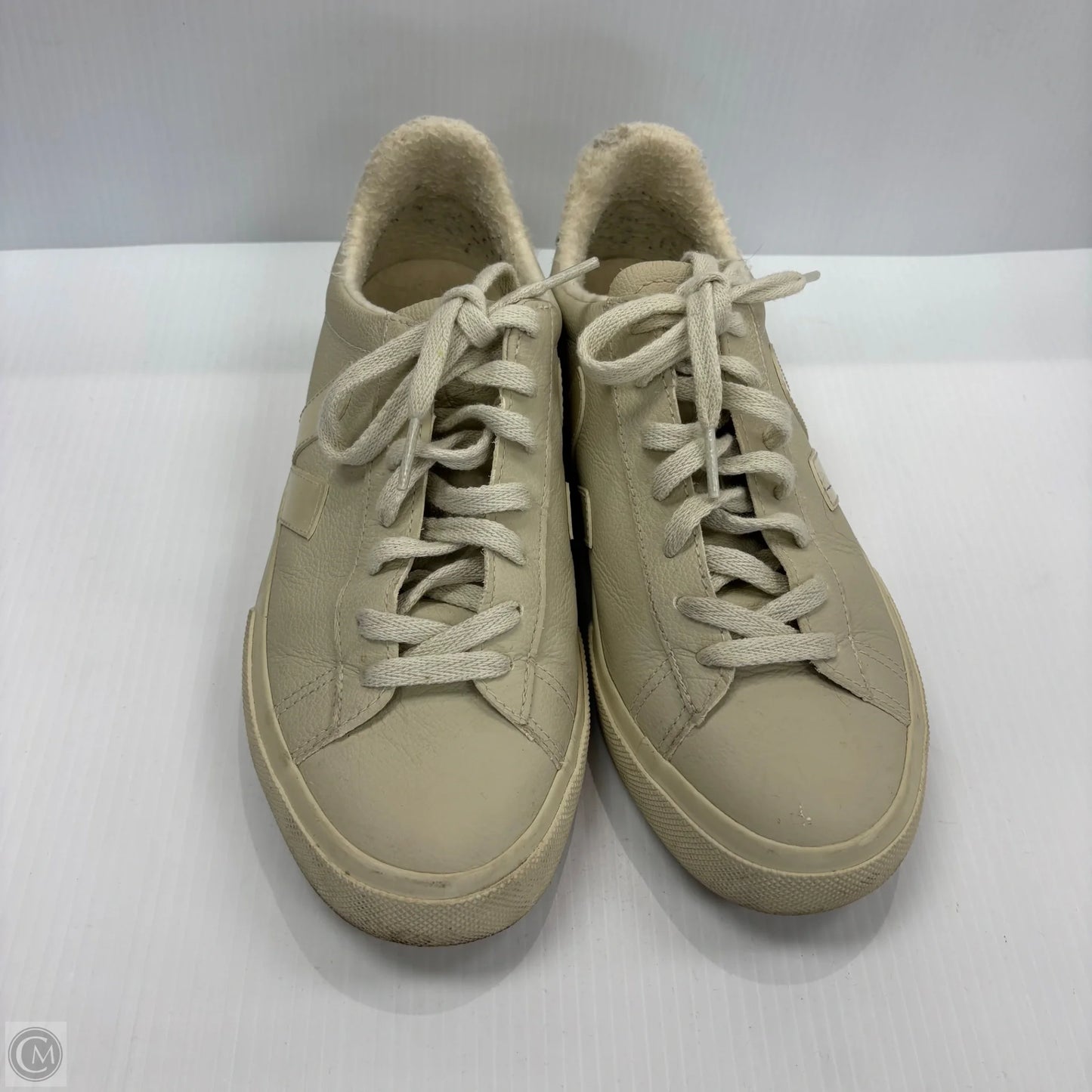 Shoes Sneakers By Veja In Cream, Size: 8