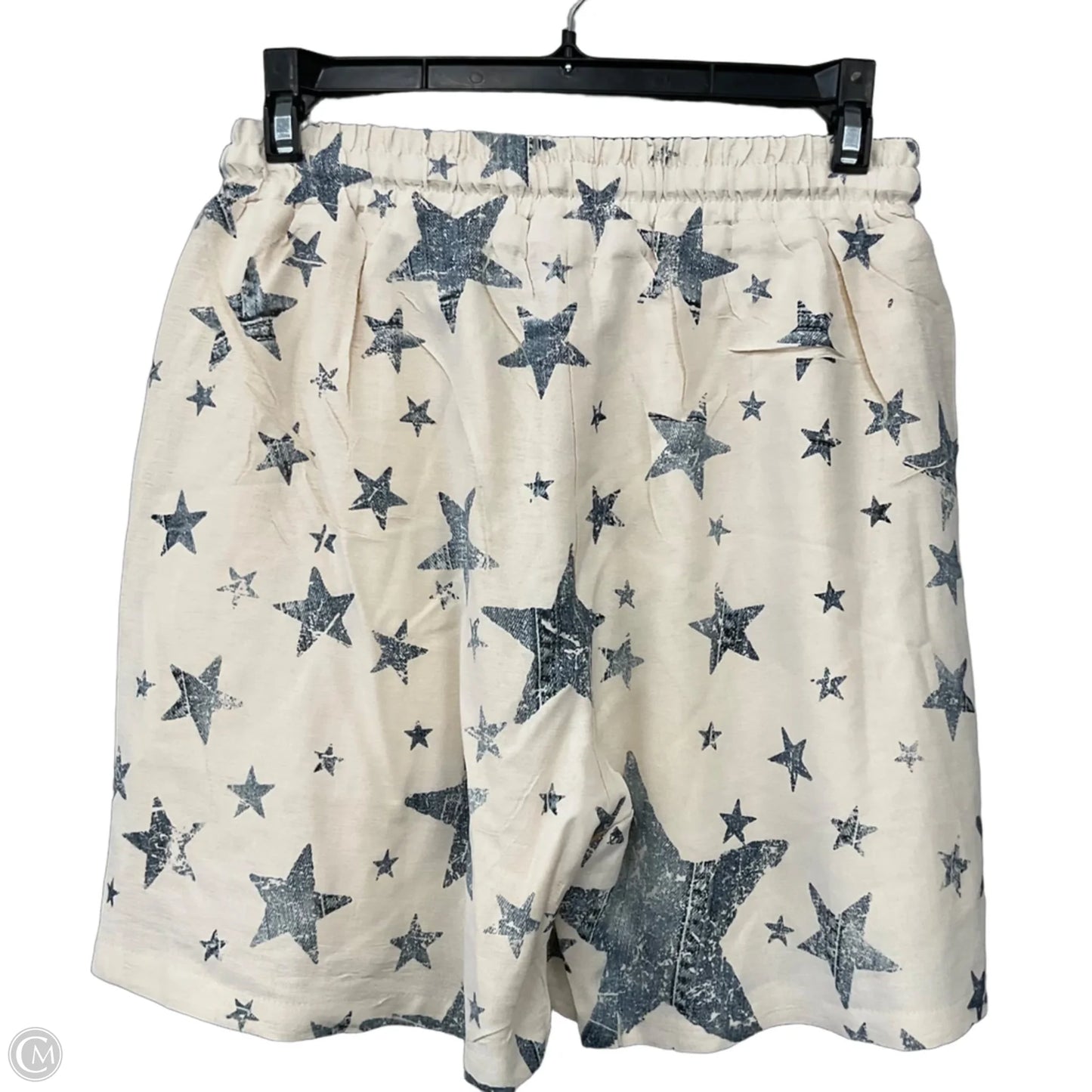Shorts By Clothes Mentor In Cream, Size: S