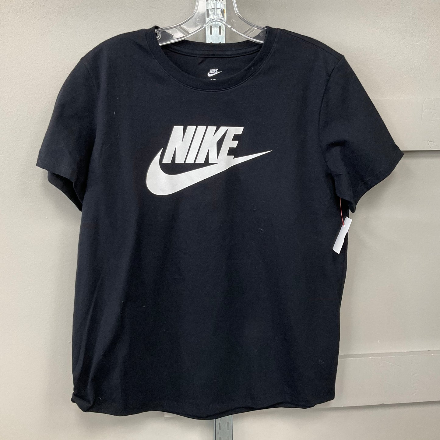 Top Short Sleeve By Nike Apparel In Black, Size: M